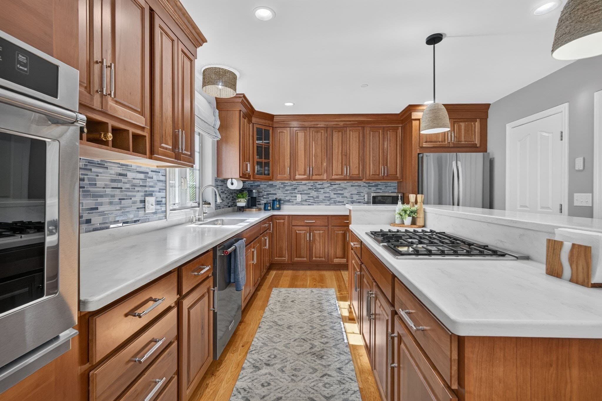 Single Family Residence at 94 Snow Rd, Haverhill MA 01832, Haverhill, photo 3 of 38