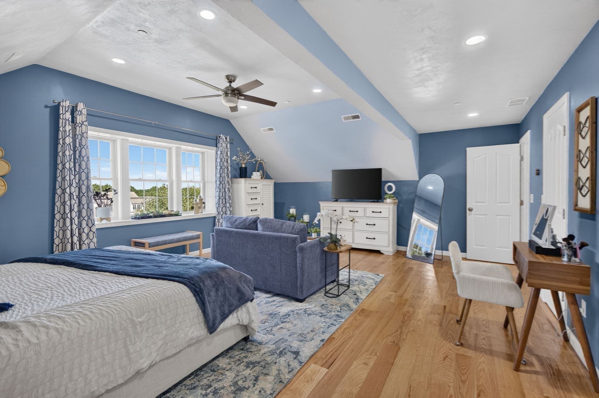 Single Family Residence at 94 Snow Rd, Haverhill MA 01832, Haverhill, photo 14 of 38