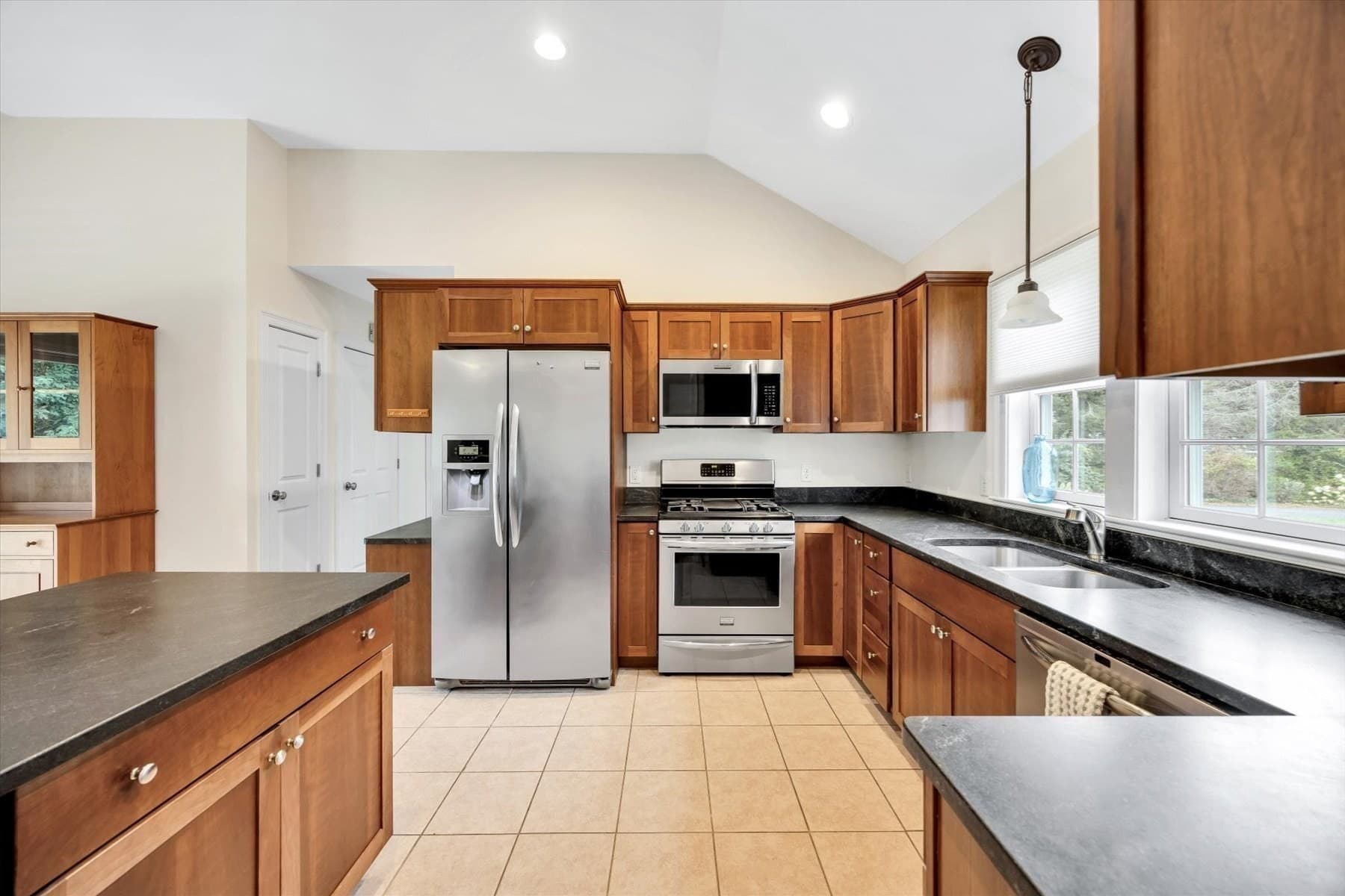 Single Family Residence at 15 Red Cedar Cir, Falmouth MA 02536, Falmouth, photo 9 of 30