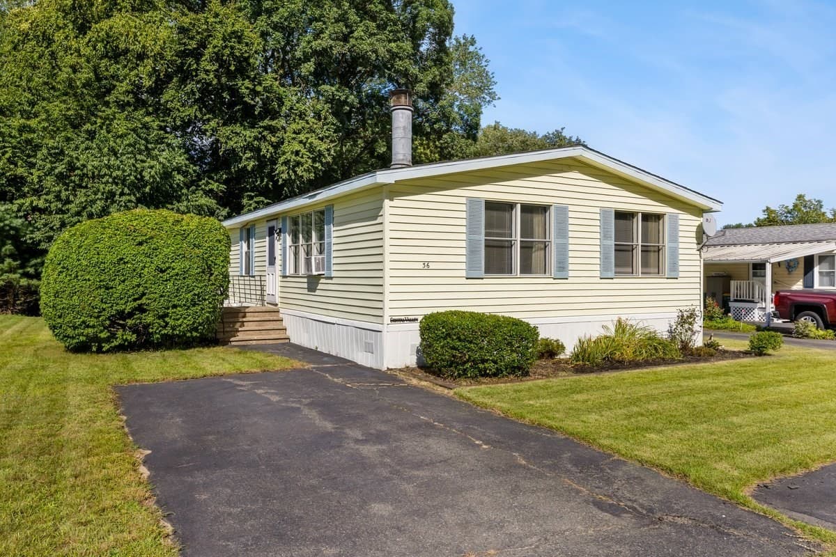 Mobile Home at 36 Friendship Dr, West Bridgewater MA 02379, photo 4 of 29