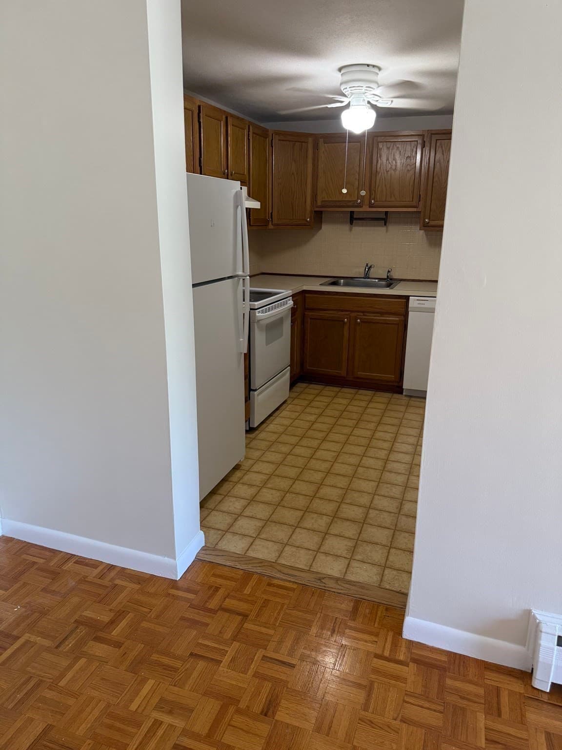 Condominium at 200 Park Terrace Dr # 235, Stoneham MA 02180, Stoneham, photo 5 of 12