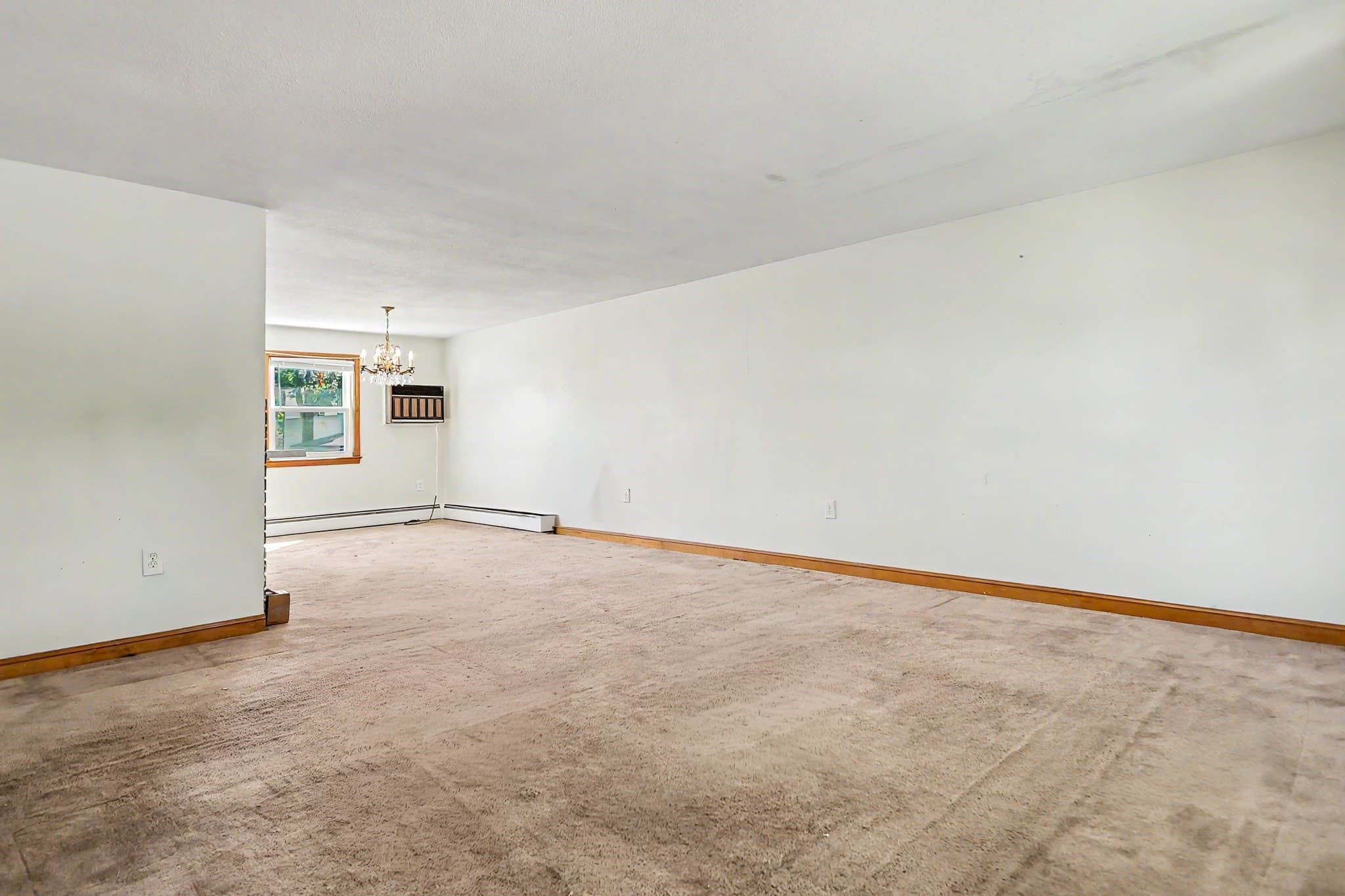 Single Family Residence at 168 Lynn St, Peabody MA 01960, Peabody, photo 5 of 38
