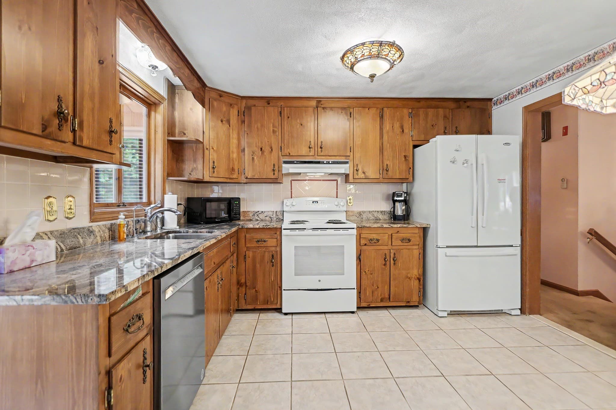 Single Family Residence at 6 Partridge Rd, Methuen MA 01844, Methuen, photo 10 of 40