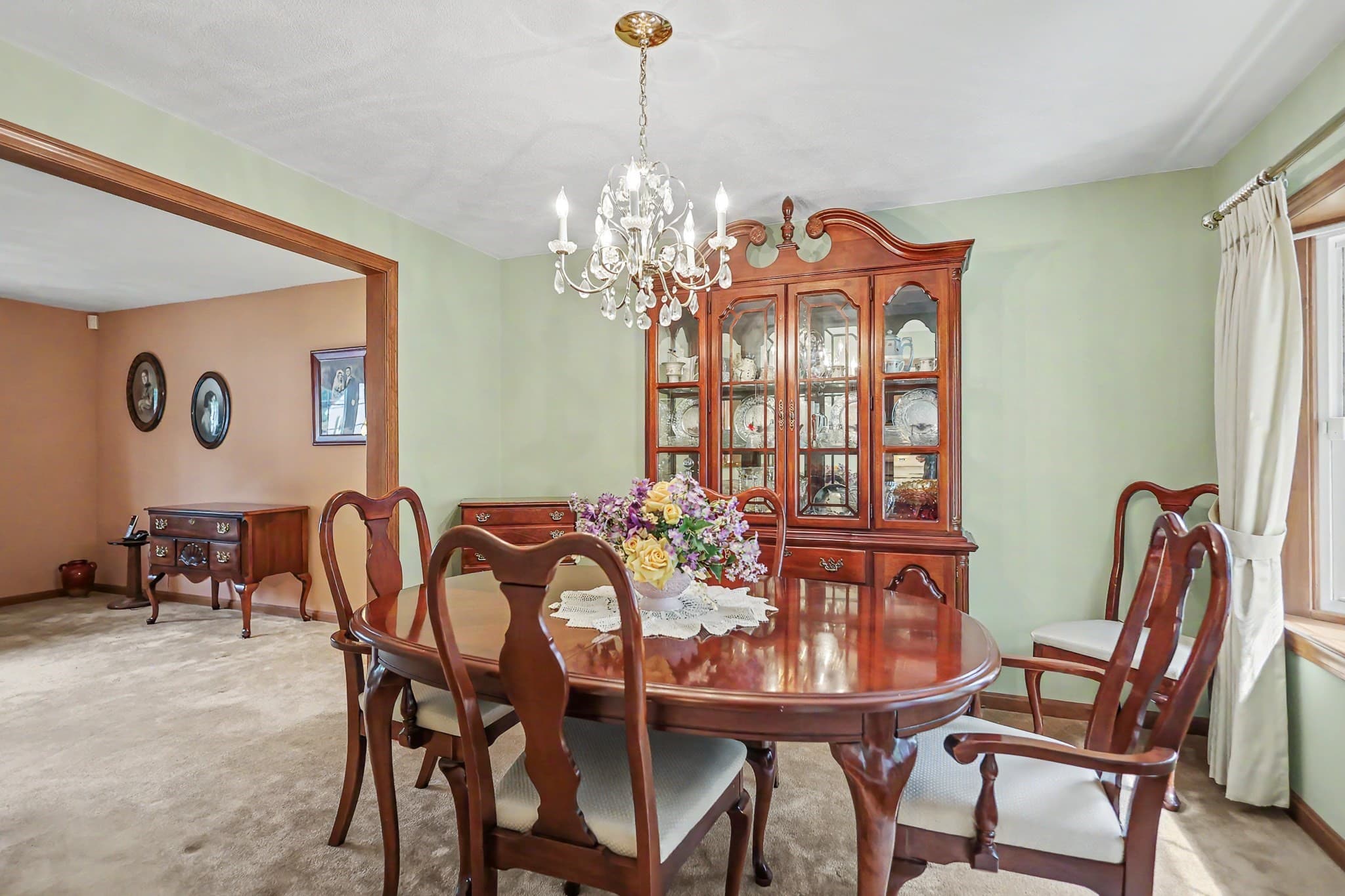 Single Family Residence at 6 Partridge Rd, Methuen MA 01844, Methuen, photo 8 of 40