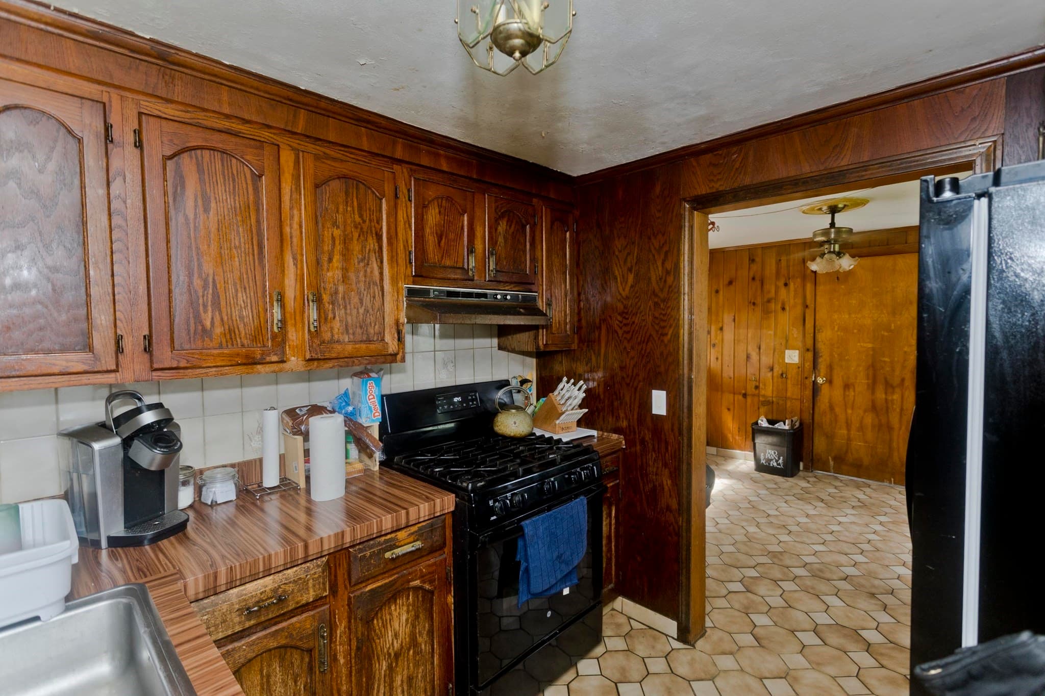Single Family Residence at 240 E Allen Ridge Rd, Springfield MA 01118, Springfield, photo 12 of 22