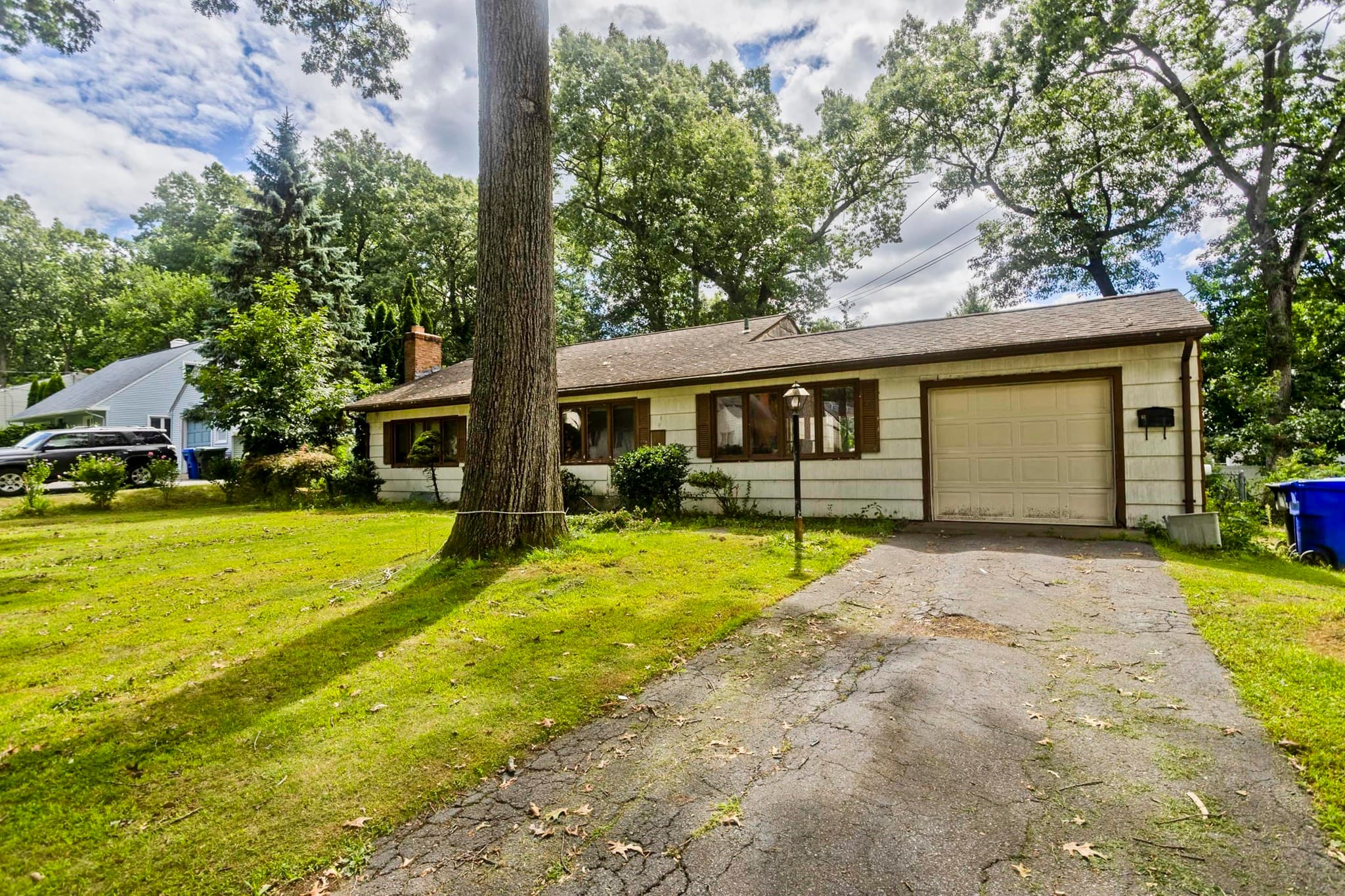 Single Family Residence at 240 E Allen Ridge Rd, Springfield MA 01118, Springfield, photo 3 of 22