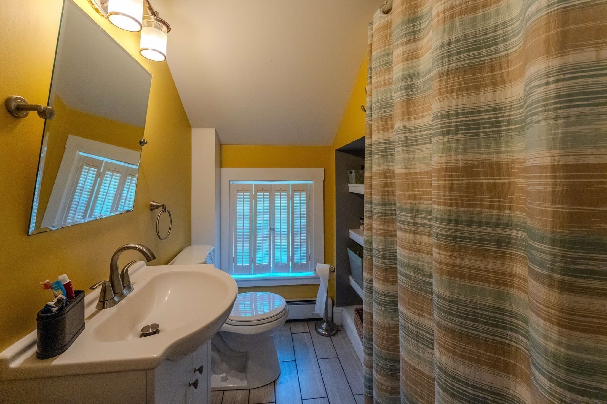 Single Family Residence at 135 Thurber Ave, Somerset MA 02725, Somerset, photo 27 of 37