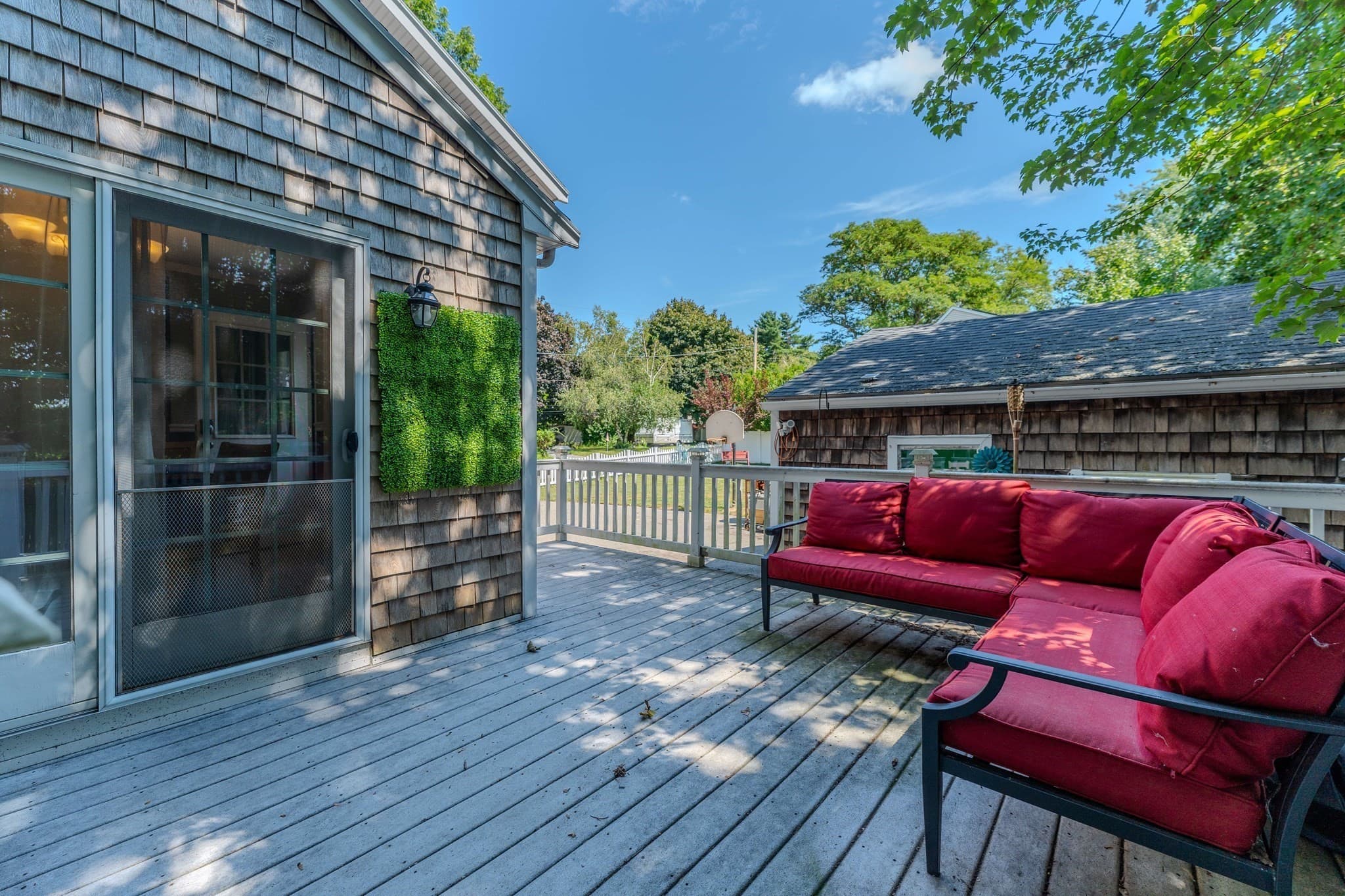 Single Family Residence at 135 Thurber Ave, Somerset MA 02725, Somerset, photo 13 of 37