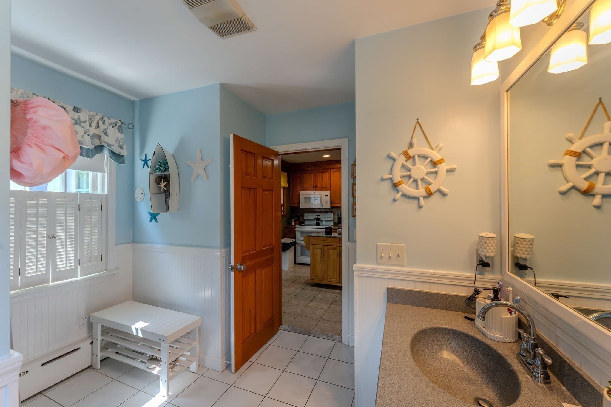 Single Family Residence at 135 Thurber Ave, Somerset MA 02725, Somerset, photo 19 of 37