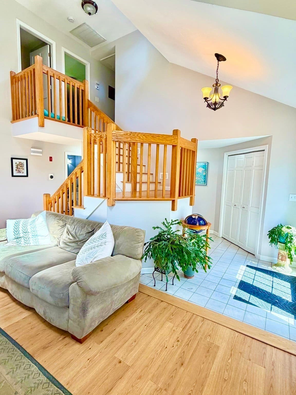 Single Family Residence at 11 Cove Dr, Sturbridge MA 01566, Sturbridge, photo 5 of 42