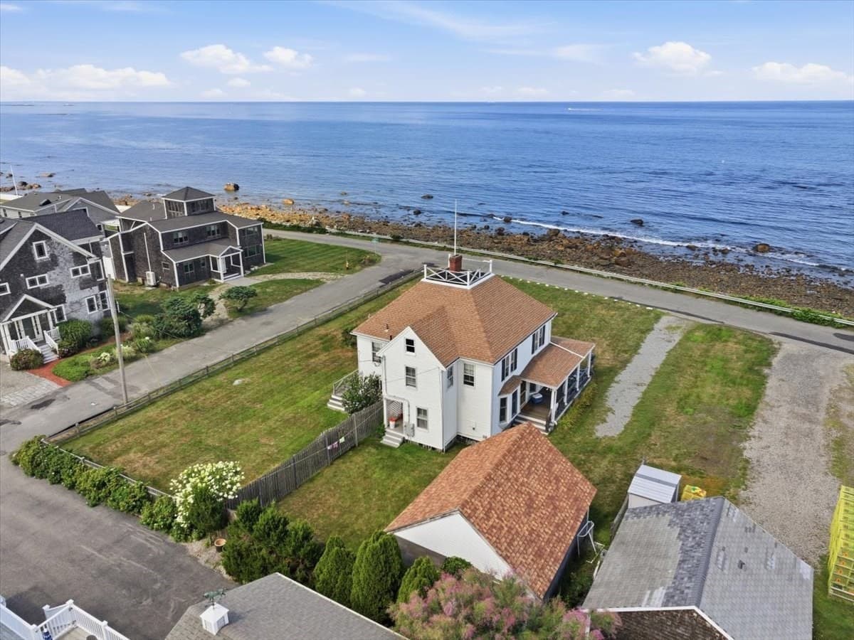 9 Seaside Rd, Scituate MA 02066