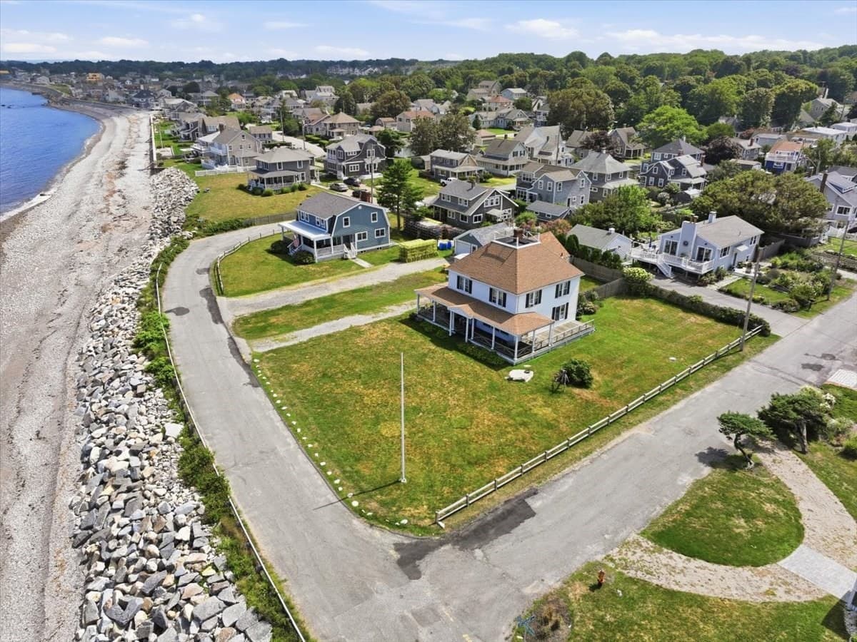 Single Family Residence at 9 Seaside Rd, Scituate MA 02066, Scituate, photo 10 of 19