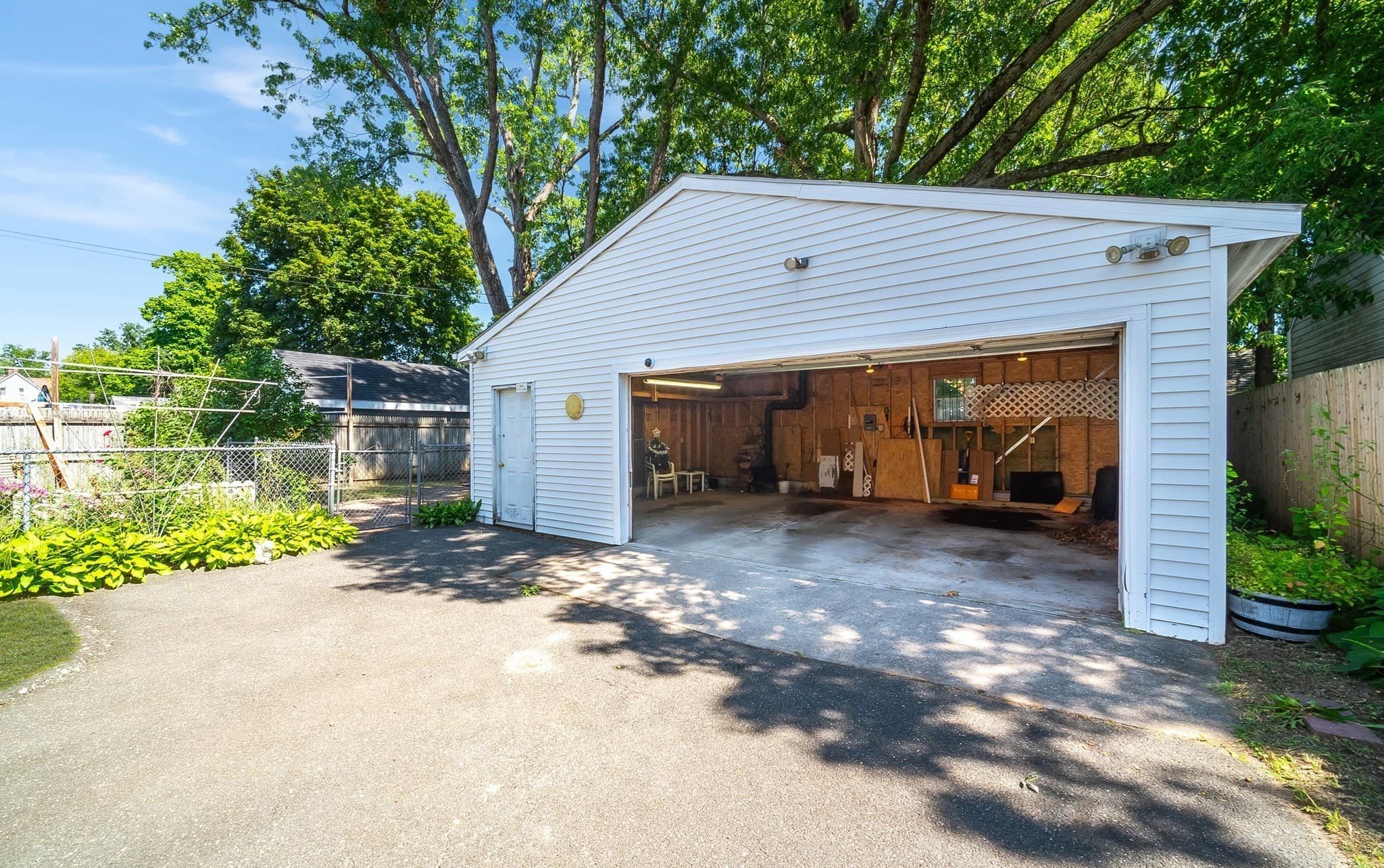 Single Family Residence at 51 Itendale St, Springfield MA 01108, Springfield, photo 36 of 42