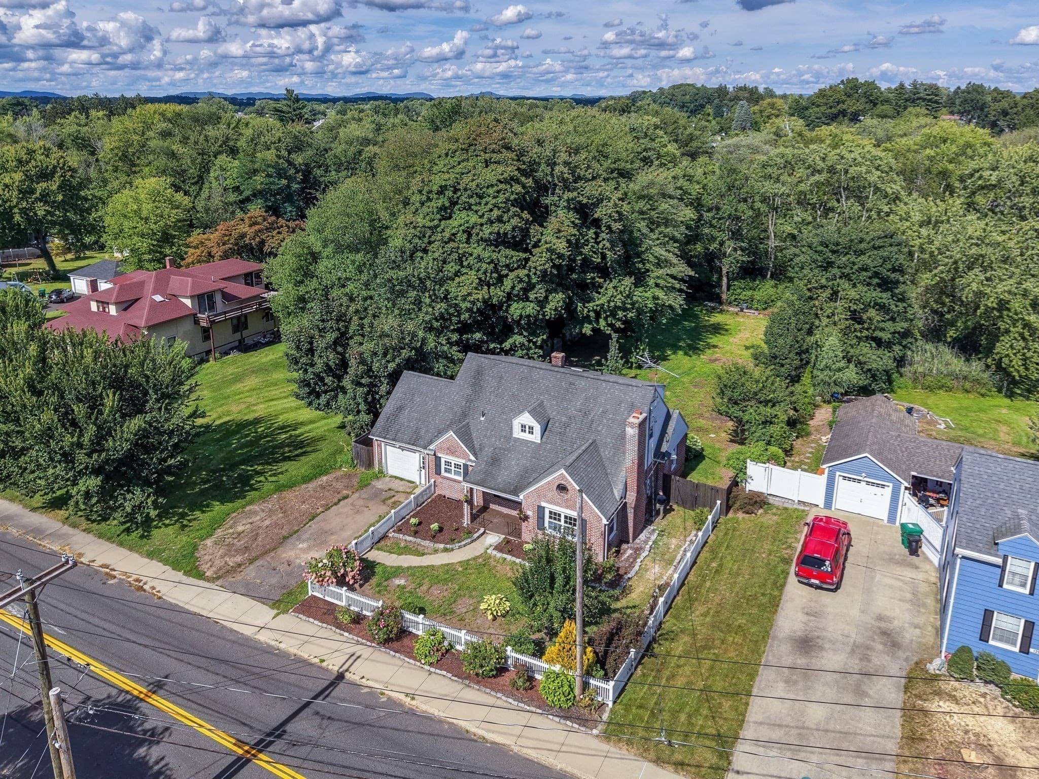 Single Family Residence at 115 Saint James Ave, Chicopee MA 01020, Chicopee, photo 37 of 42