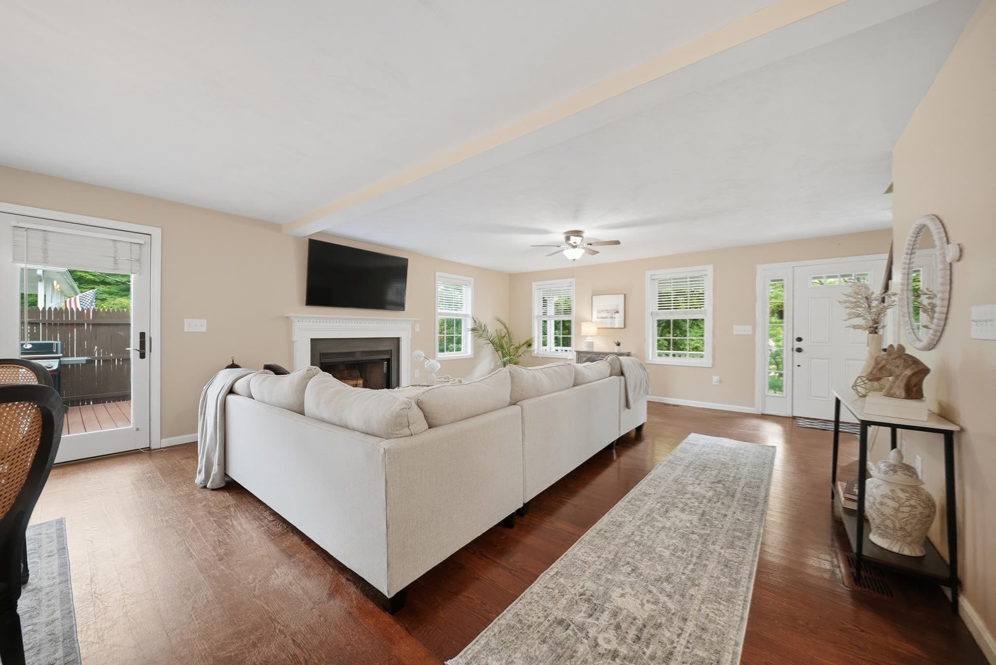 Single Family Residence at 6 Bard St, Haverhill MA 01835, Haverhill, photo 9 of 42