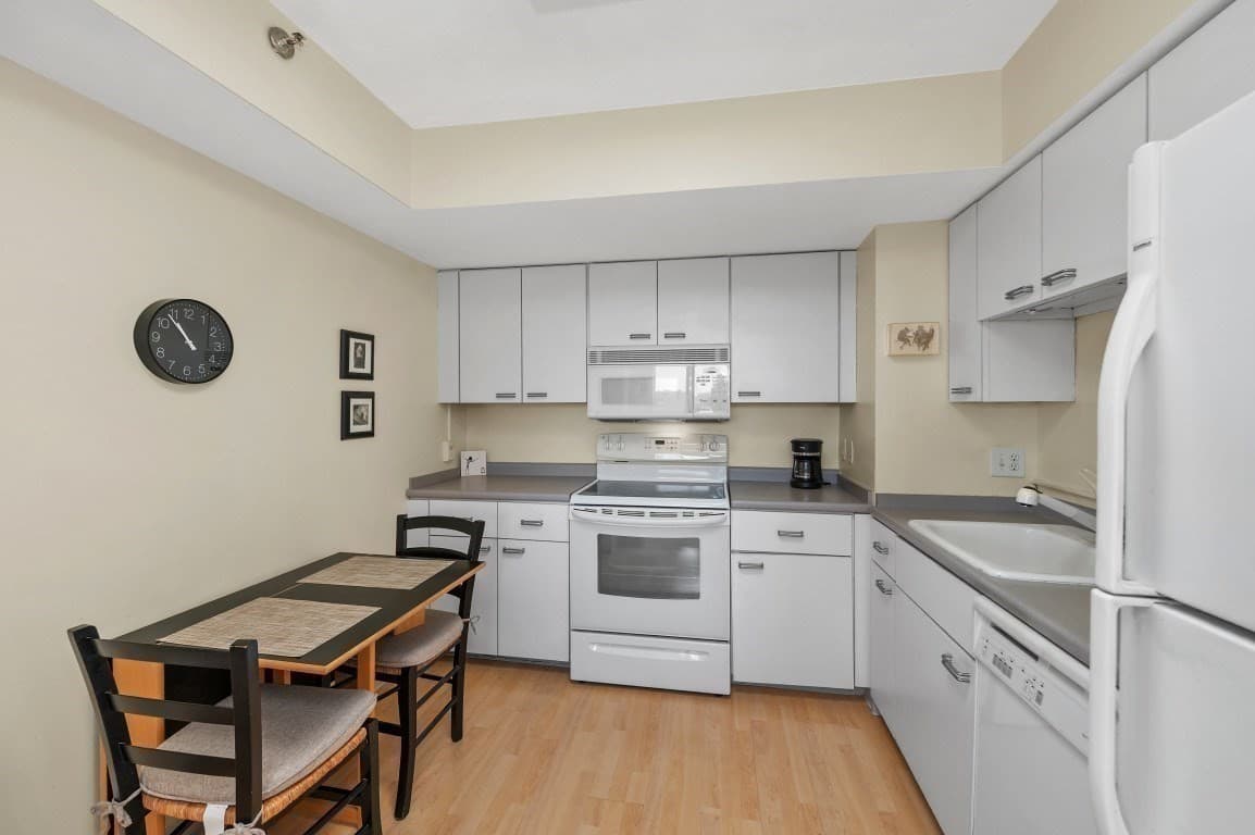Condominium at 250 Hammond Pond Parkway # 1105S, Newton MA 02467, Newton, photo 13 of 27