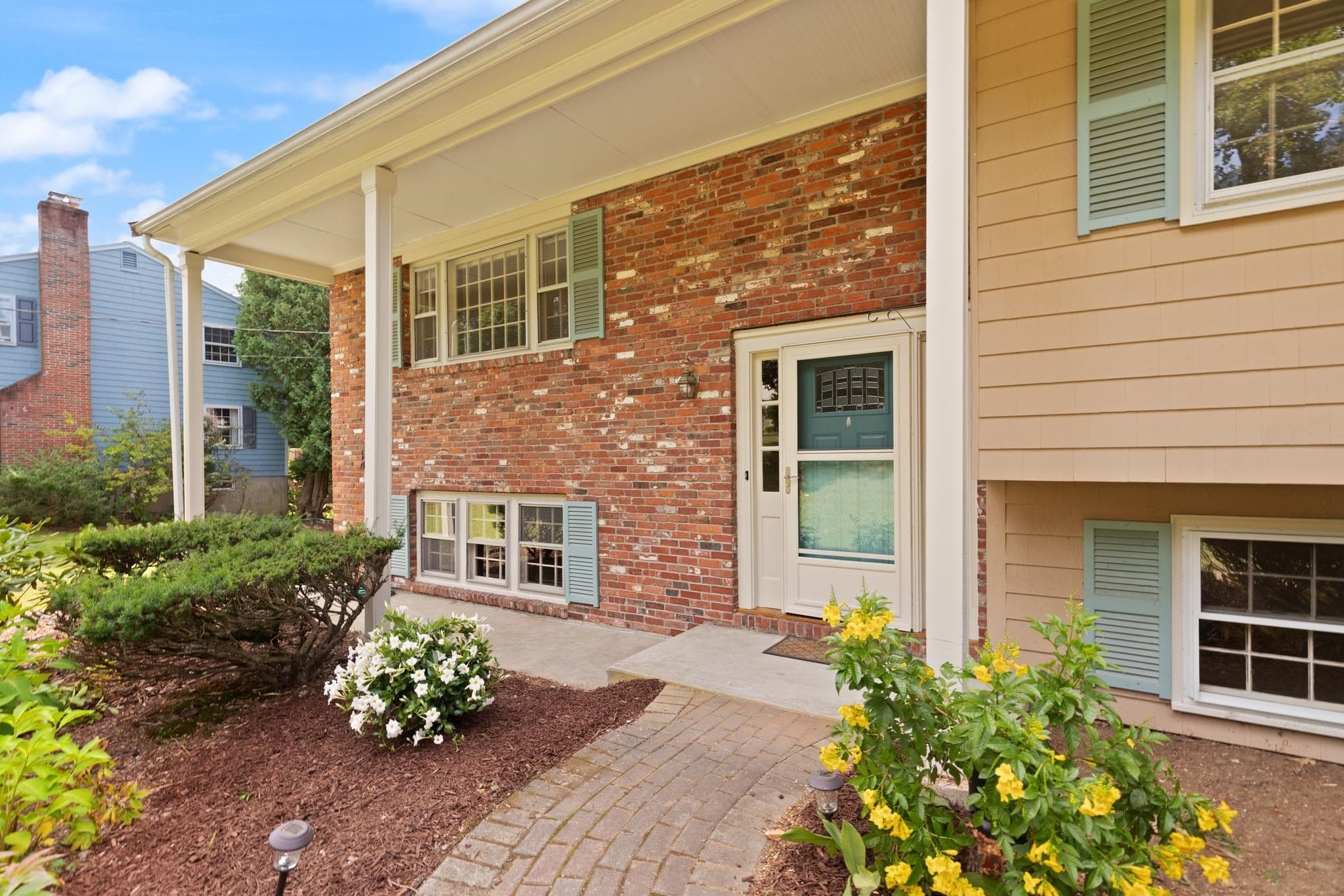 Single Family Residence at 12 Old Stagecoach Rd, Bedford MA 01730, Bedford, photo 3 of 34