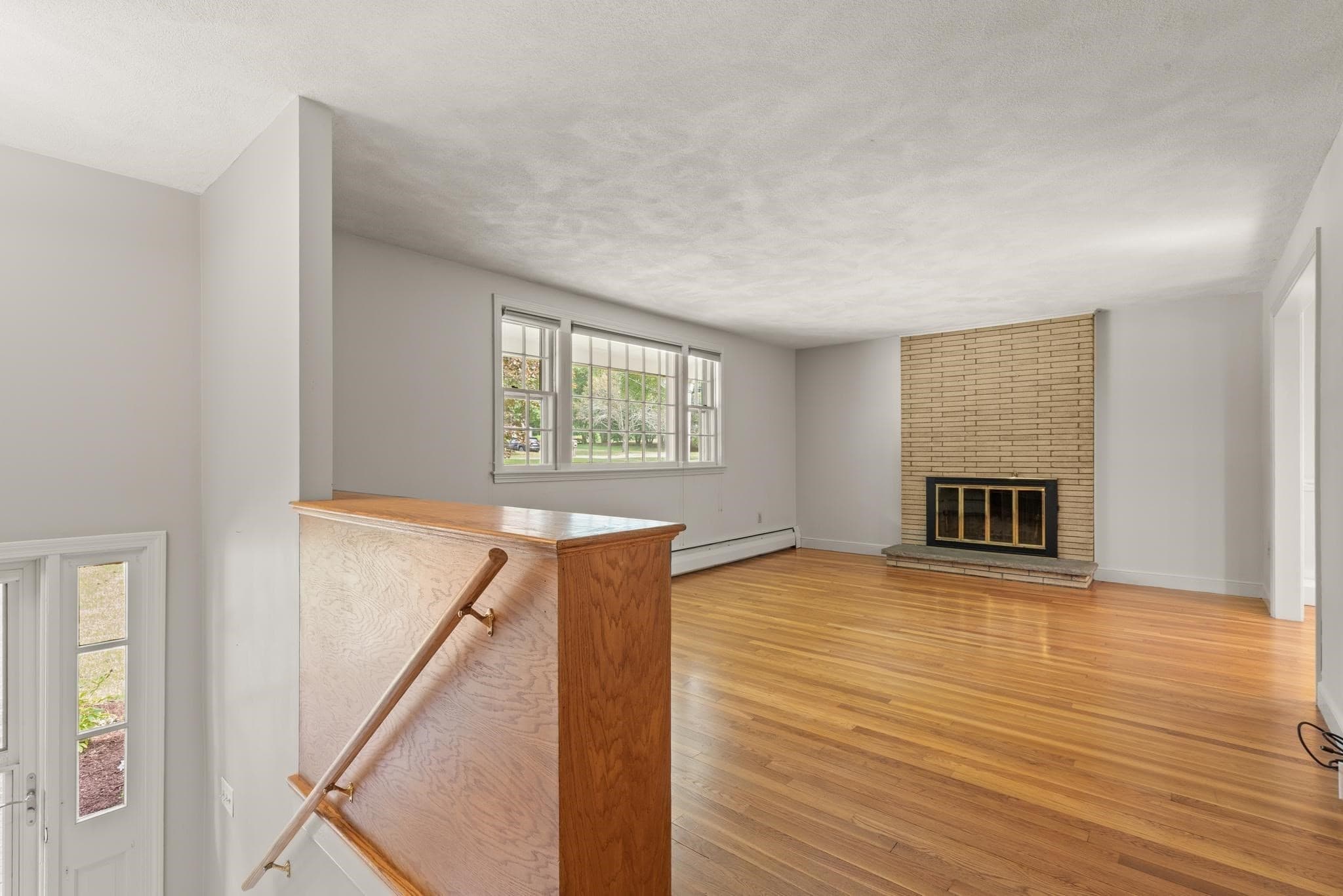 Single Family Residence at 12 Old Stagecoach Rd, Bedford MA 01730, Bedford, photo 5 of 34
