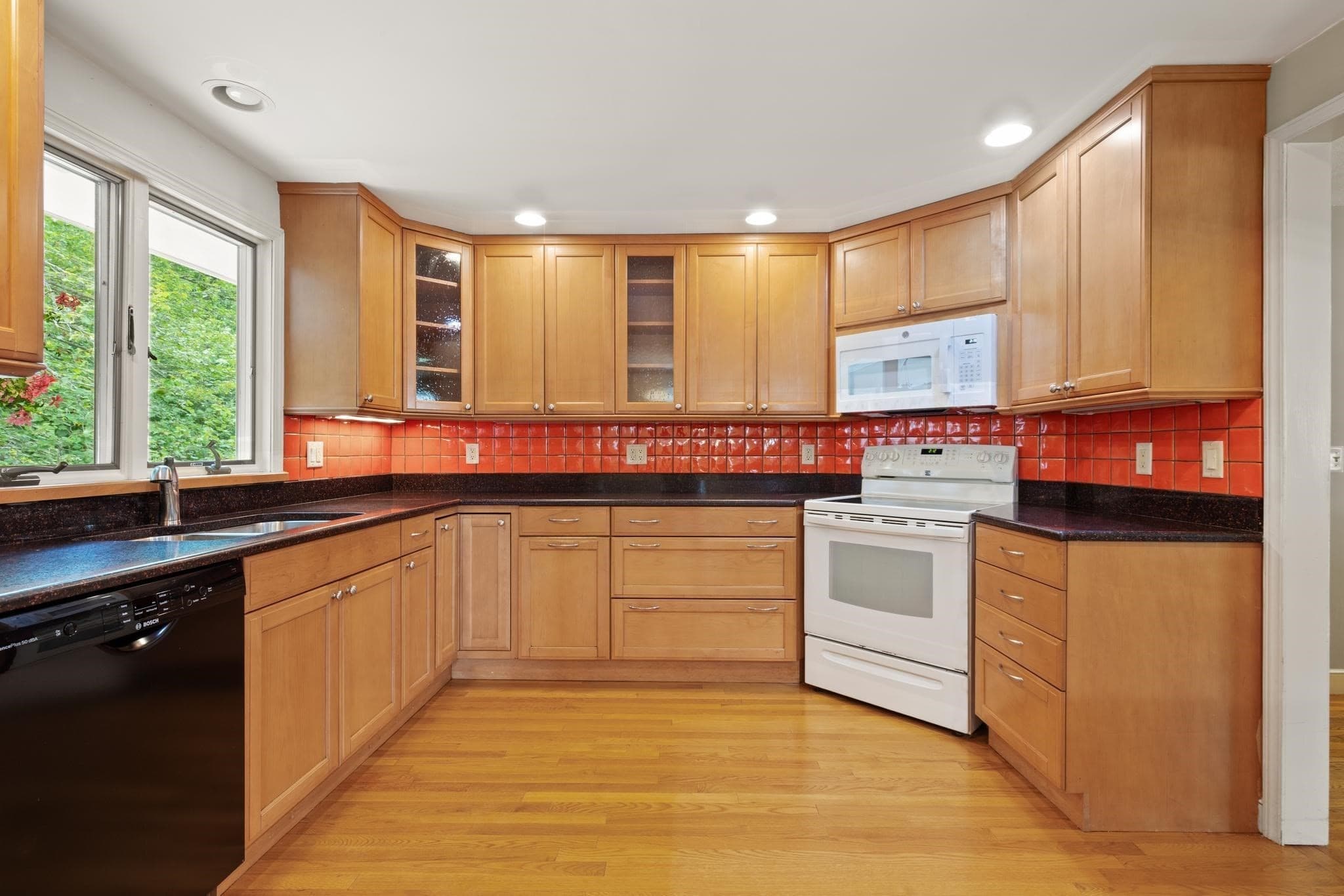 Single Family Residence at 12 Old Stagecoach Rd, Bedford MA 01730, Bedford, photo 15 of 34