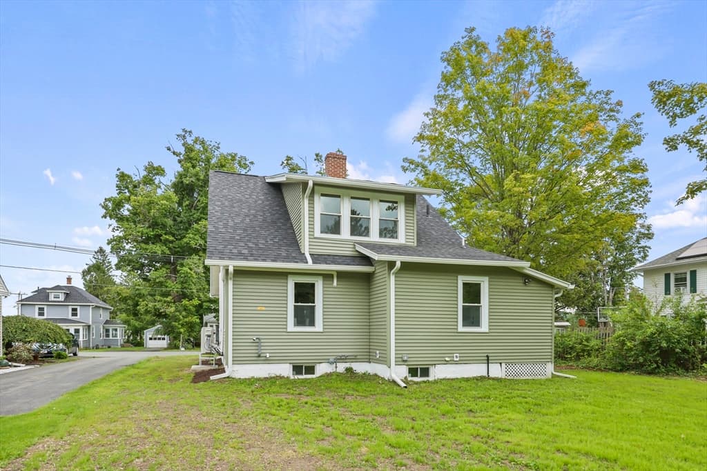 Single Family Residence at 71 Essex St, Pittsfield MA 01201, Pittsfield, photo 37 of 42