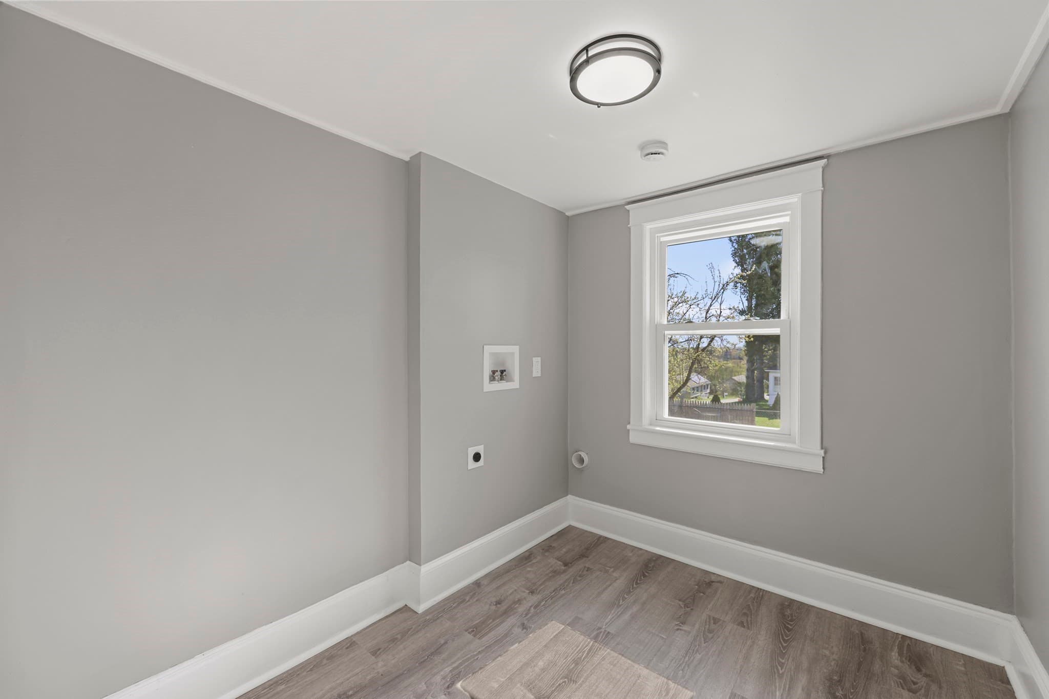 Single Family Residence at 100 Essex St, Pittsfield MA 01201, Pittsfield, photo 18 of 40