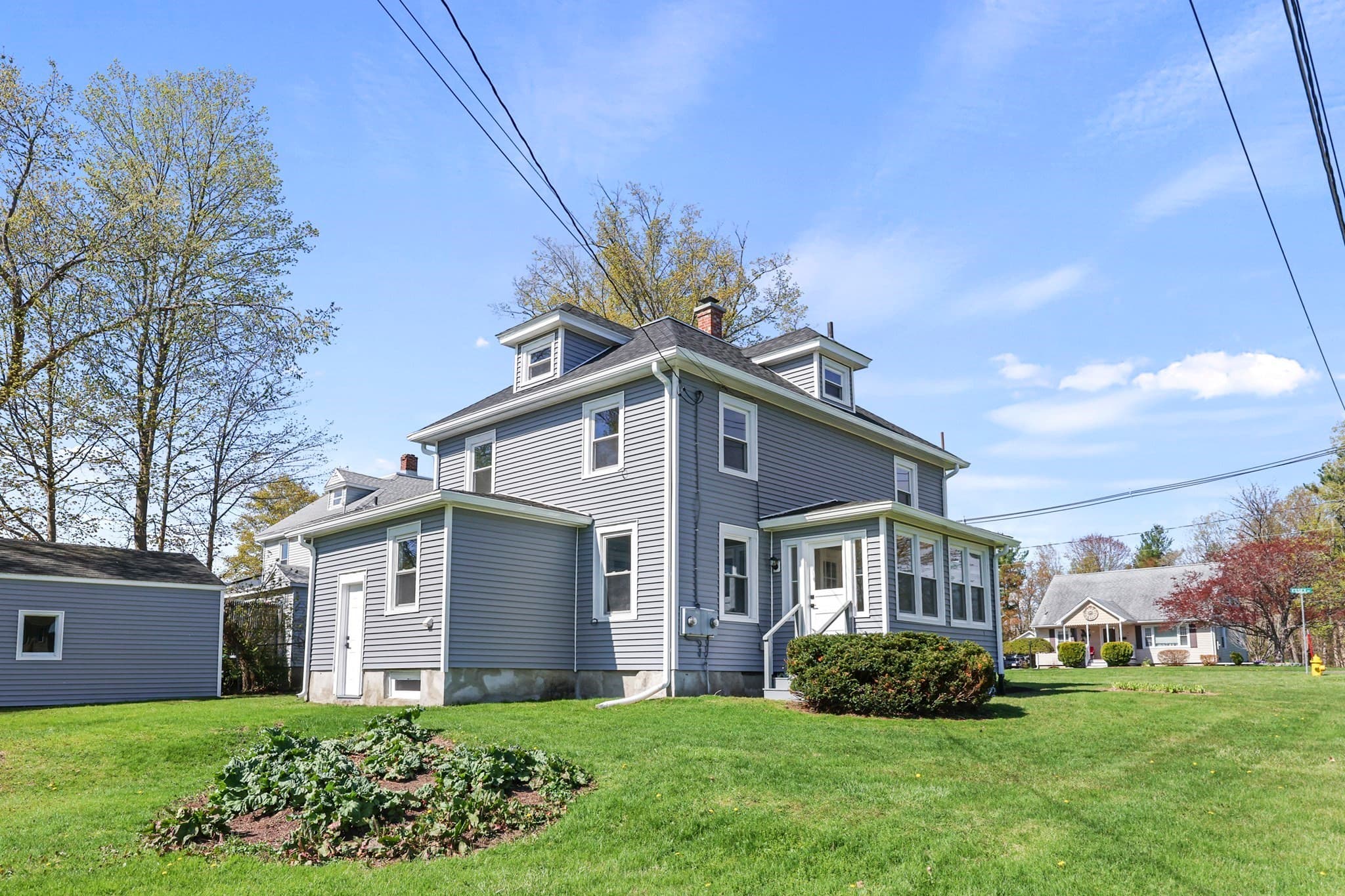 Single Family Residence at 100 Essex St, Pittsfield MA 01201, Pittsfield, photo 31 of 40