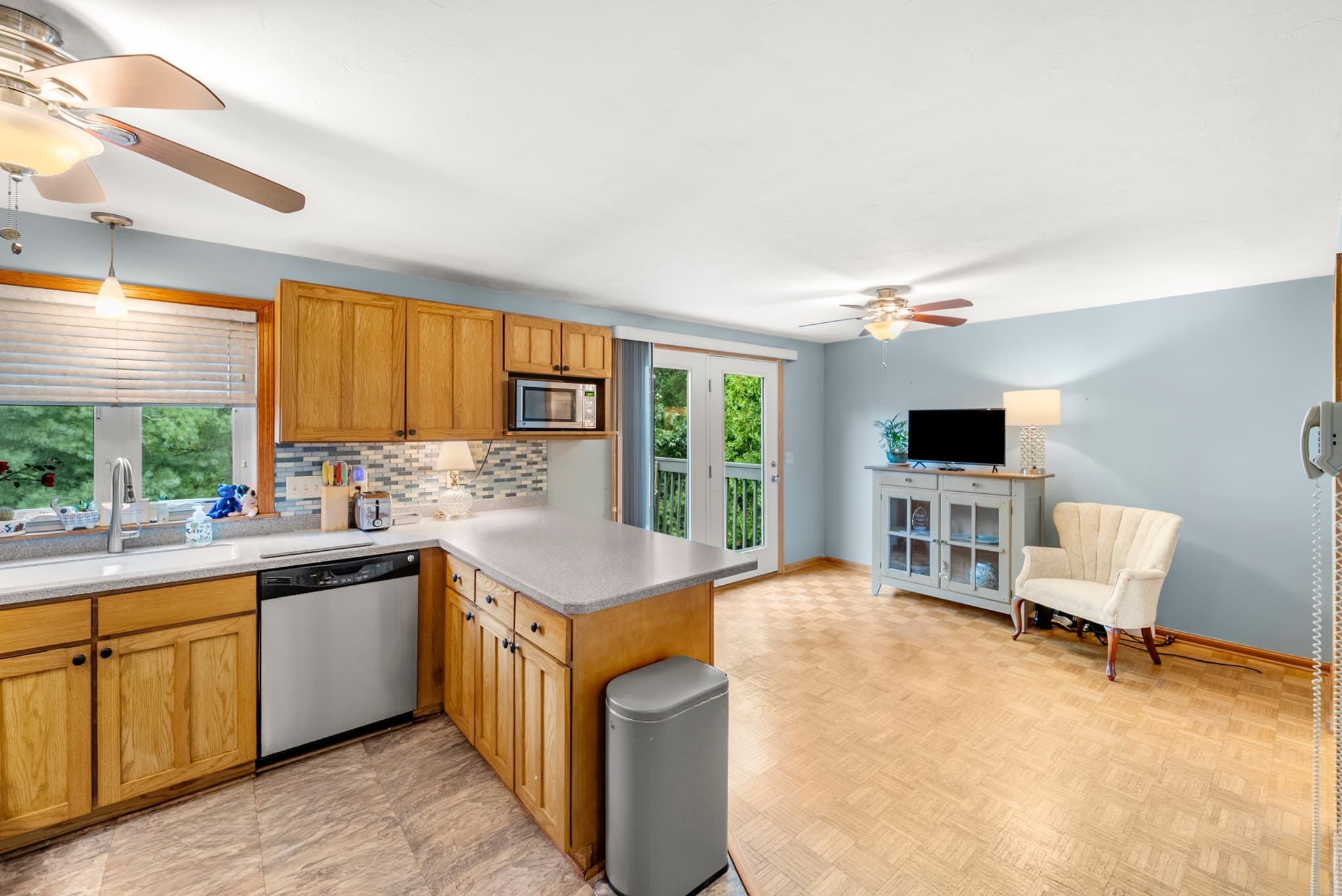 Single Family Residence at 128 Orton St Ext, Worcester MA 01604, Worcester, photo 2 of 24