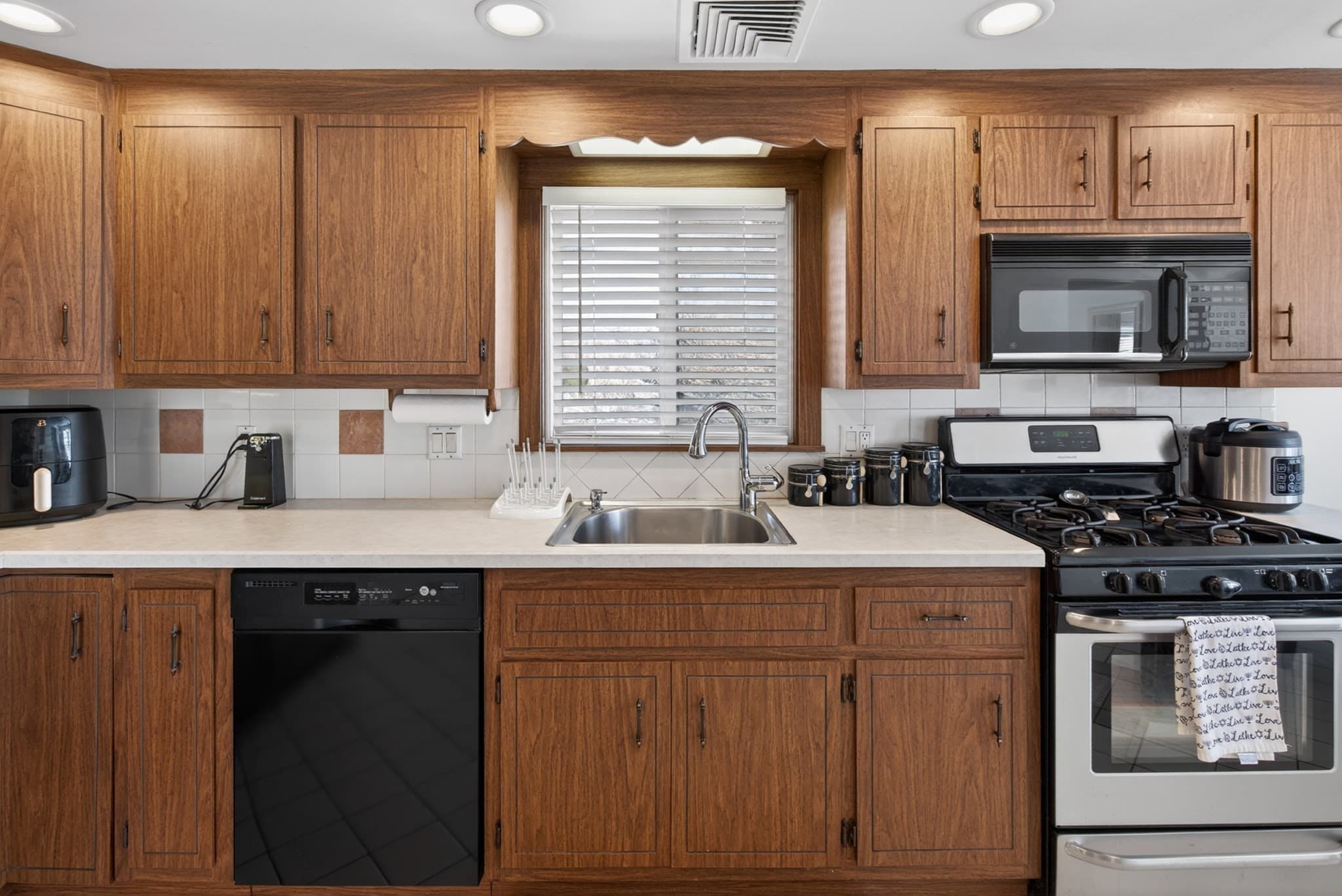 Single Family Residence at 4 River Park St, Needham MA 02494, Needham, photo 18 of 41