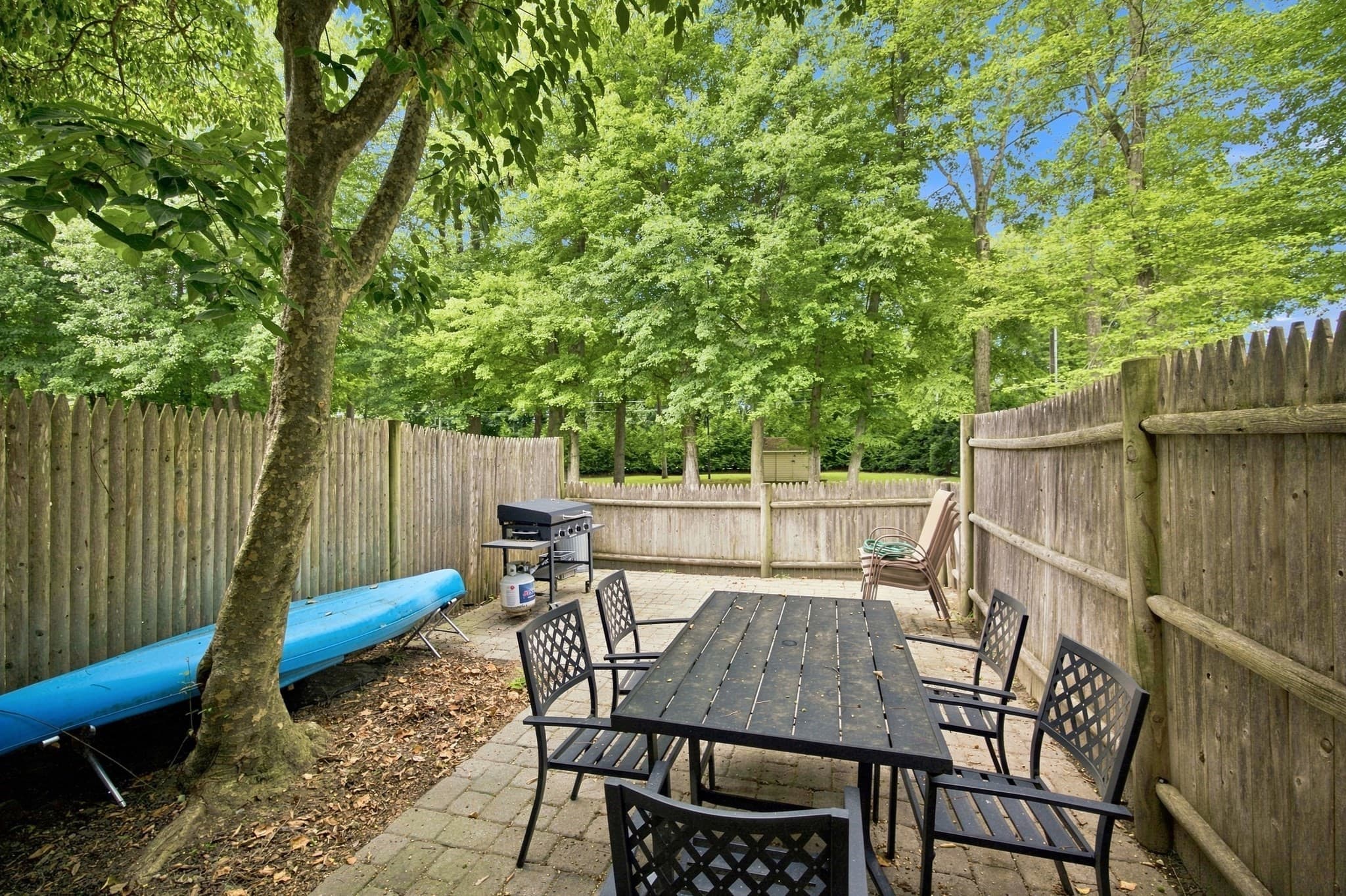 Condominium at 7 Corey Colonial # 7, Agawam MA 01001, Agawam, photo 23 of 27