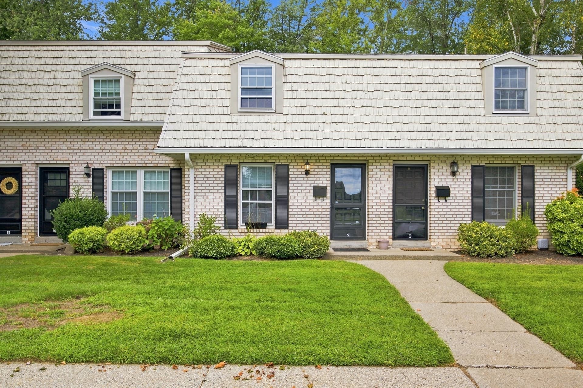 7 Corey Colonial # 7, Agawam MA 01001