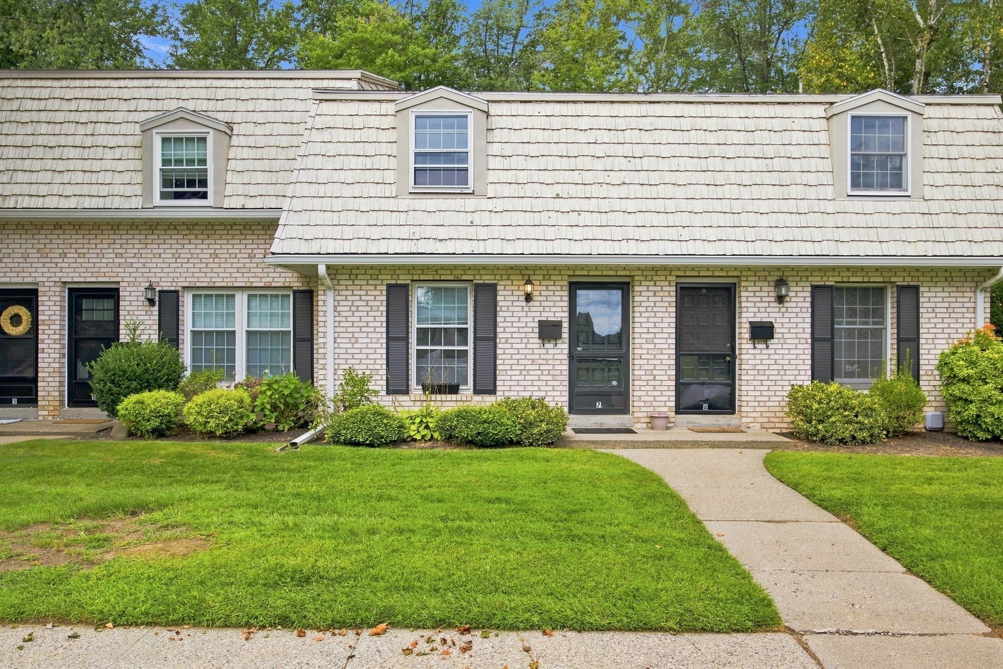 7 Corey Colonial # 7, Agawam MA 01001