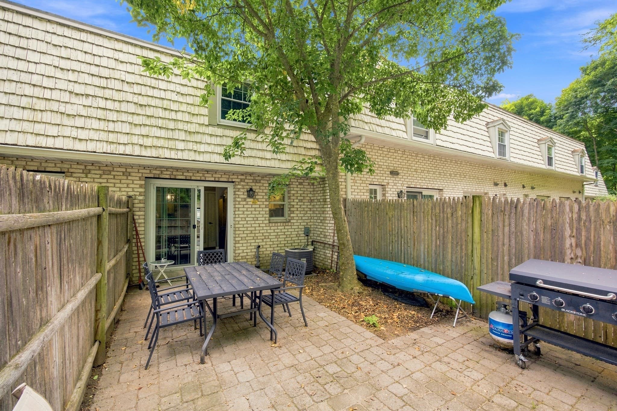 Condominium at 7 Corey Colonial # 7, Agawam MA 01001, Agawam, photo 24 of 27