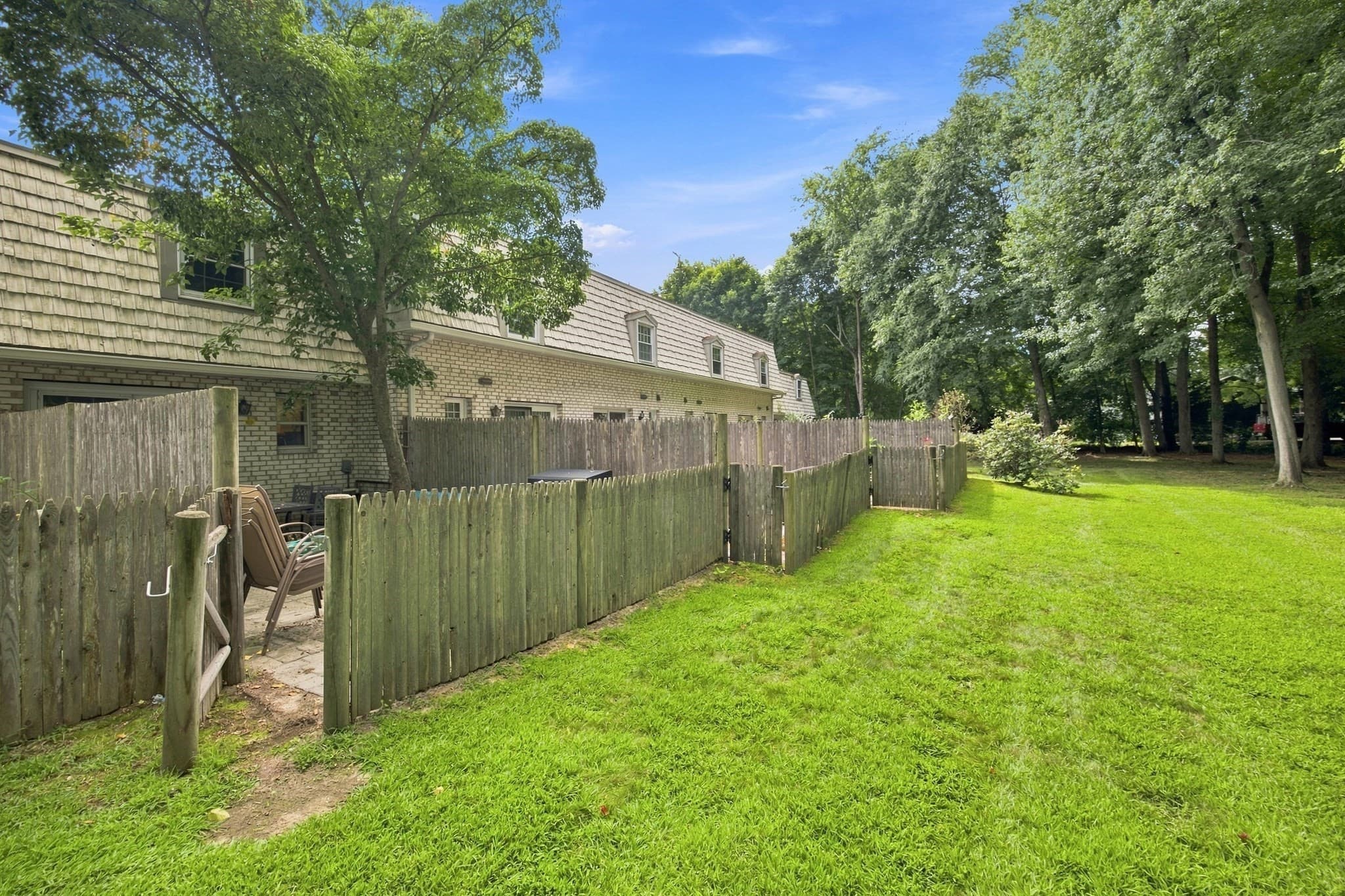 Condominium at 7 Corey Colonial # 7, Agawam MA 01001, Agawam, photo 25 of 27