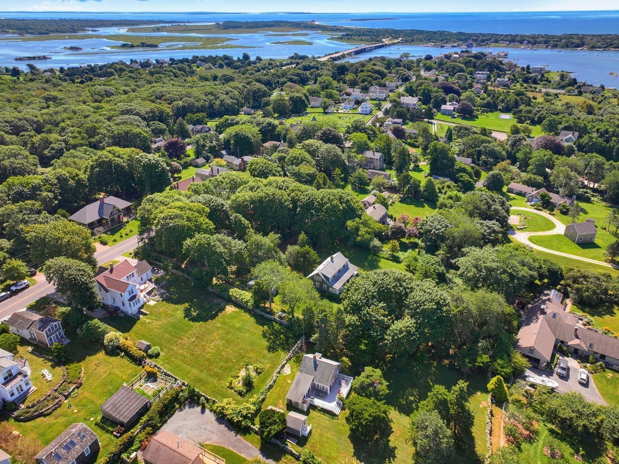 Single Family Residence at 1885/1885A Main Road, Westport MA 02790, Westport, photo 9 of 42