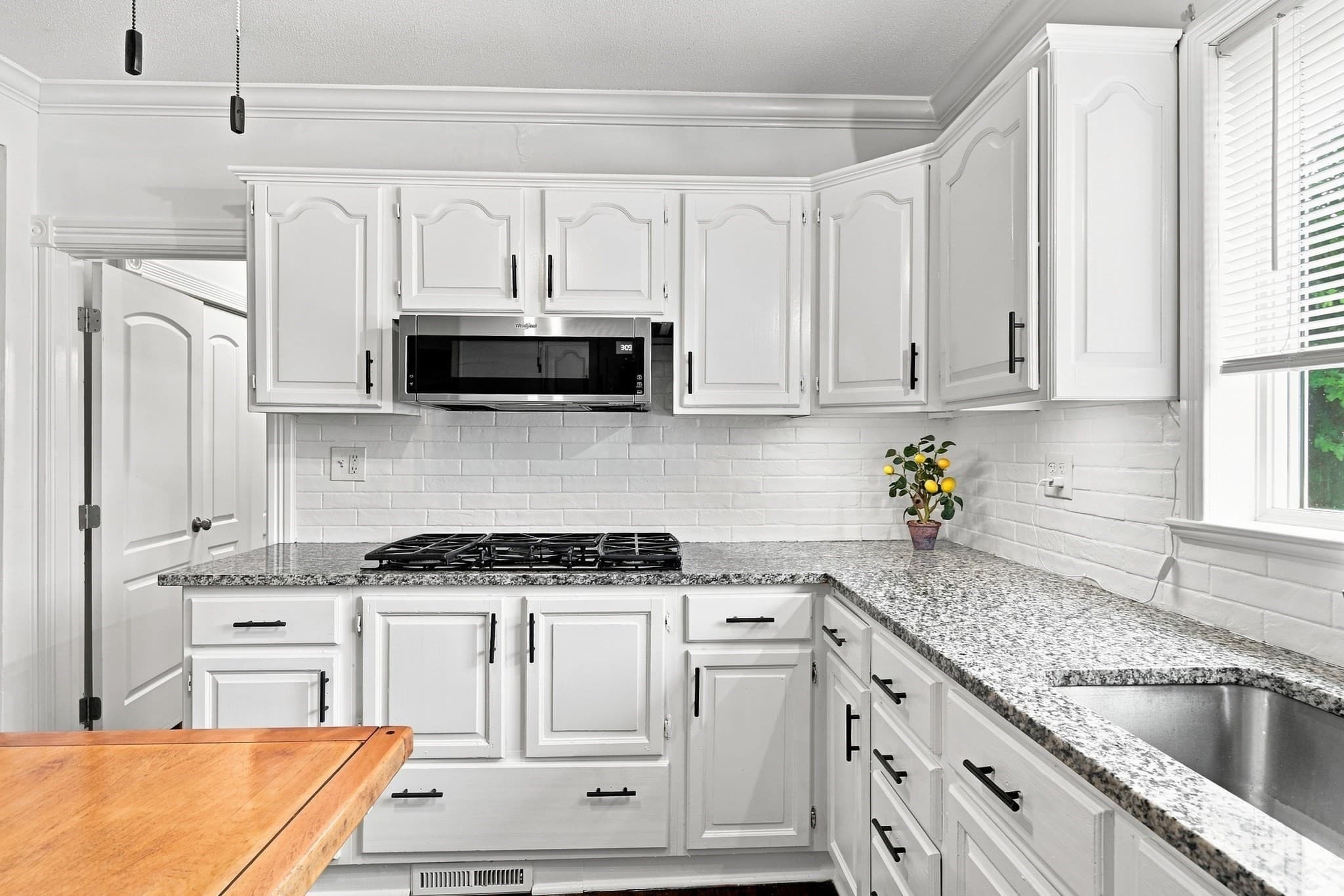 Single Family Residence at 70 Pine St, Chicopee MA 01020, Chicopee, photo 3 of 39