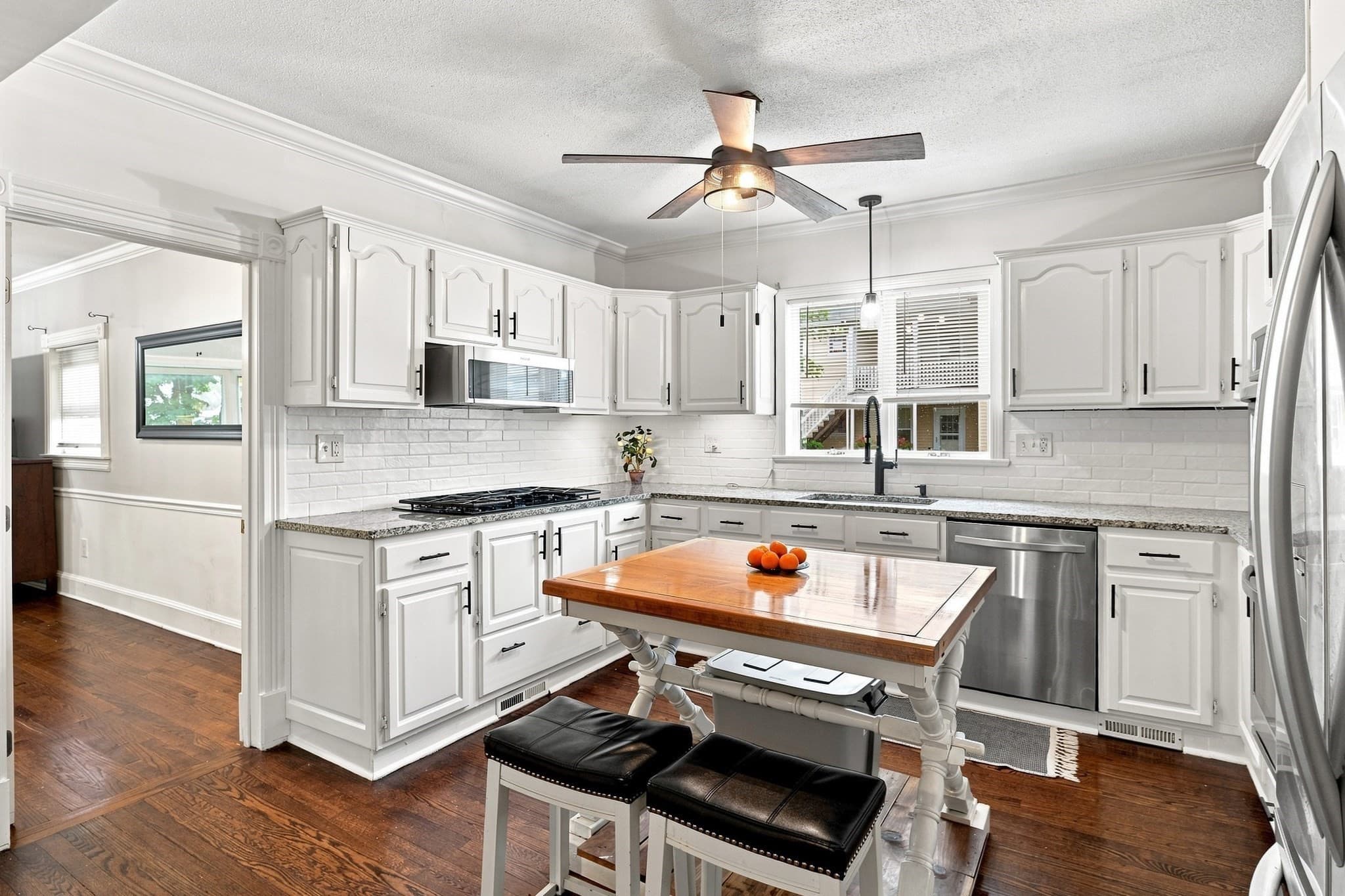 Single Family Residence at 70 Pine St, Chicopee MA 01020, Chicopee, photo 5 of 39