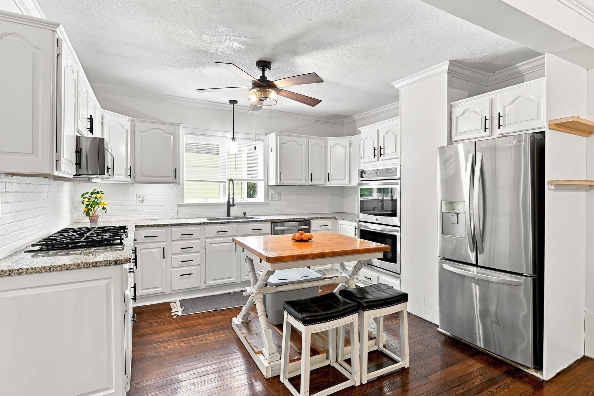 Single Family Residence at 70 Pine St, Chicopee MA 01020, Chicopee, photo 4 of 39
