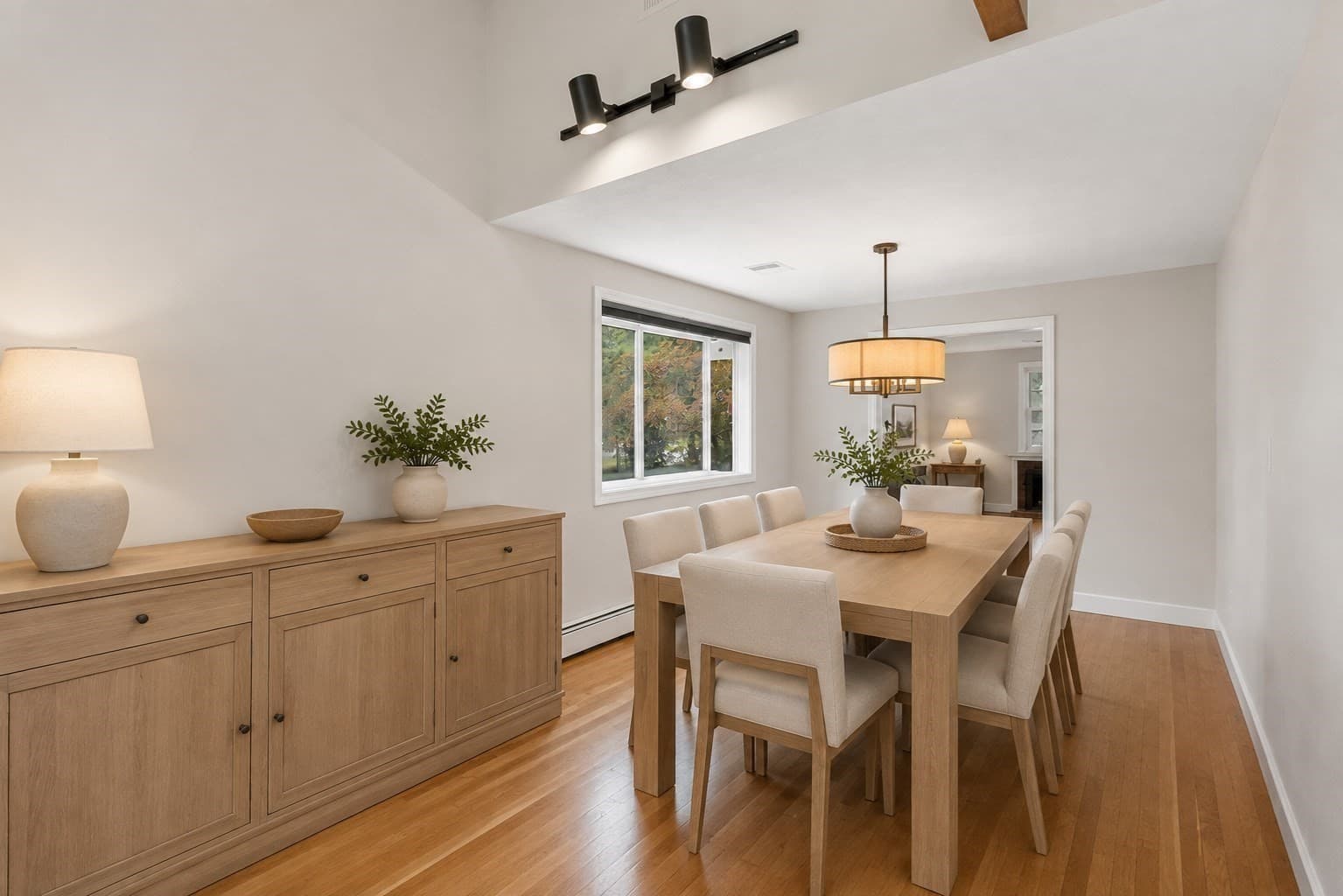 Single Family Residence at 141 Longhill Rd, Franklin MA 02038, Franklin, photo 6 of 42