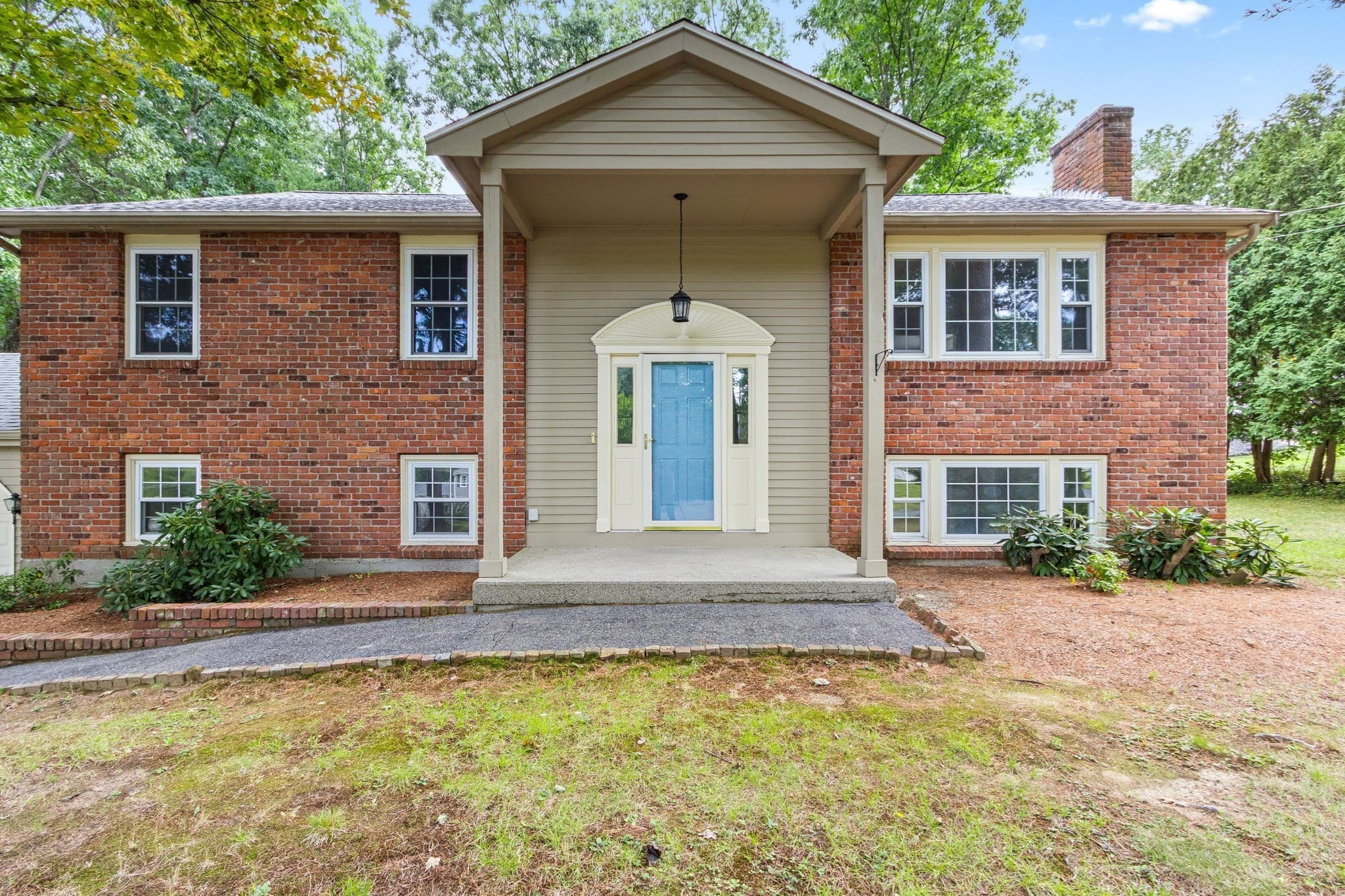 Single Family Residence at 141 Longhill Rd, Franklin MA 02038, Franklin, photo 17 of 42