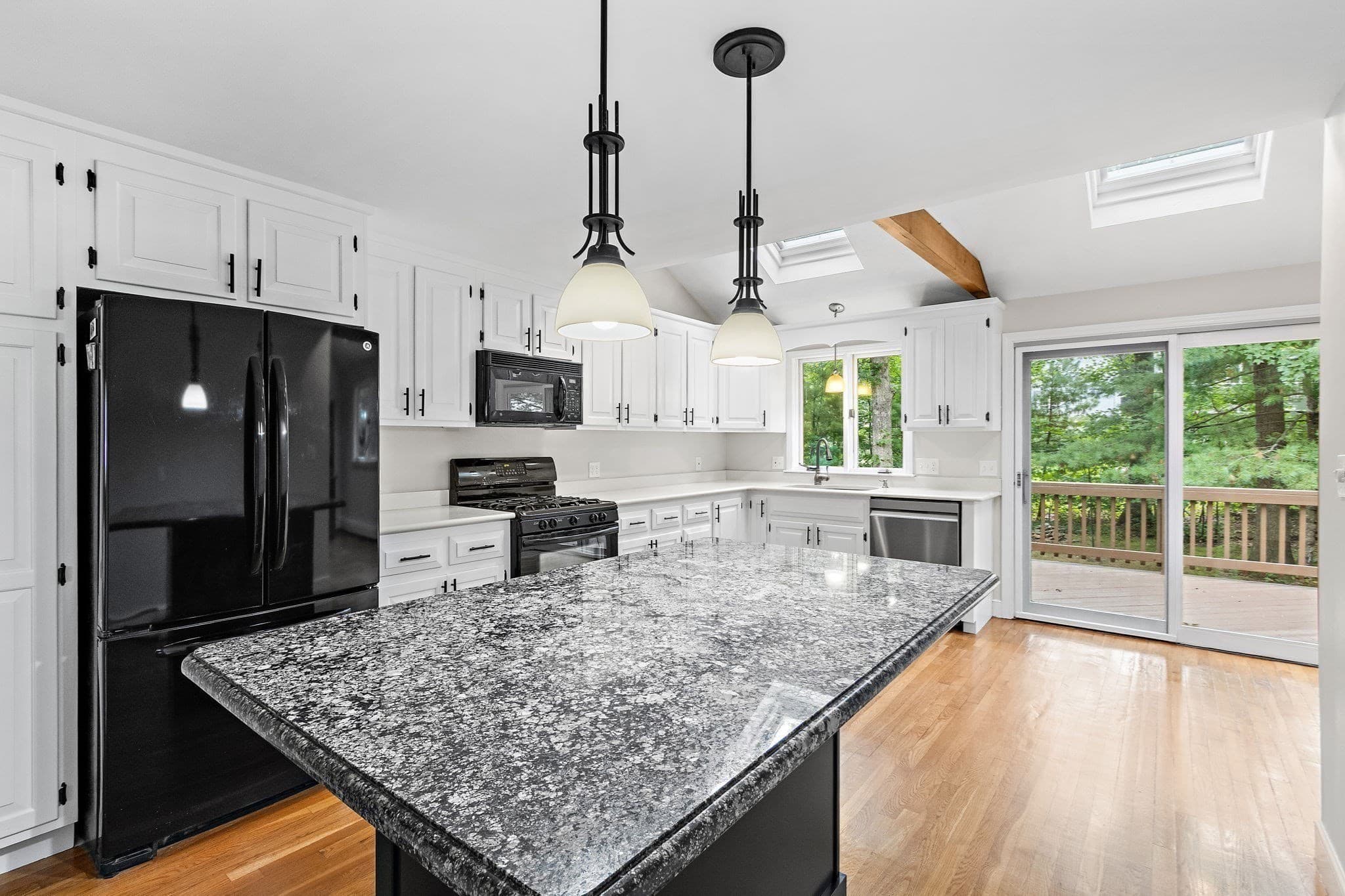 Single Family Residence at 141 Longhill Rd, Franklin MA 02038, Franklin, photo 16 of 42