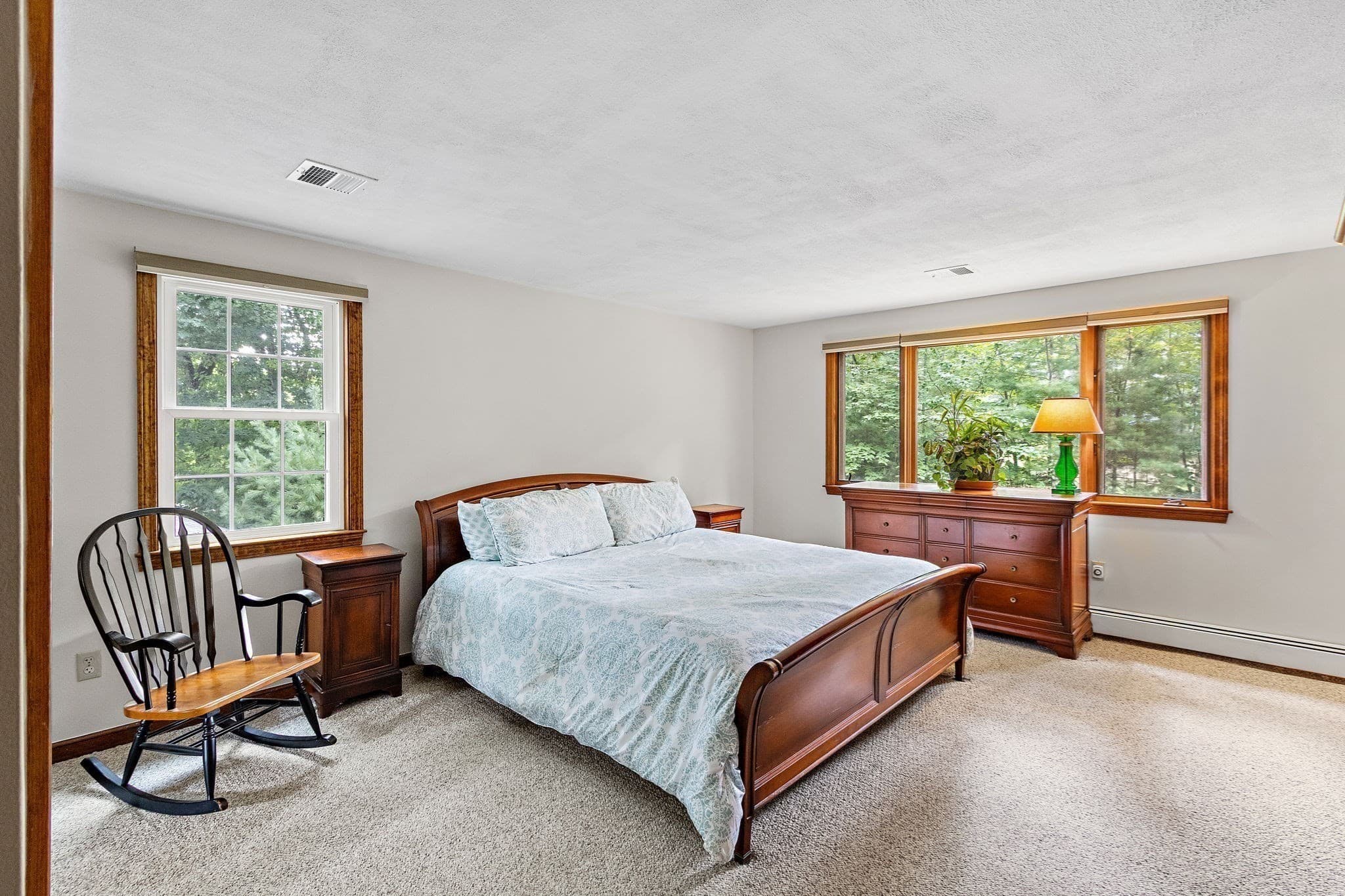 Single Family Residence at 141 Longhill Rd, Franklin MA 02038, Franklin, photo 9 of 42