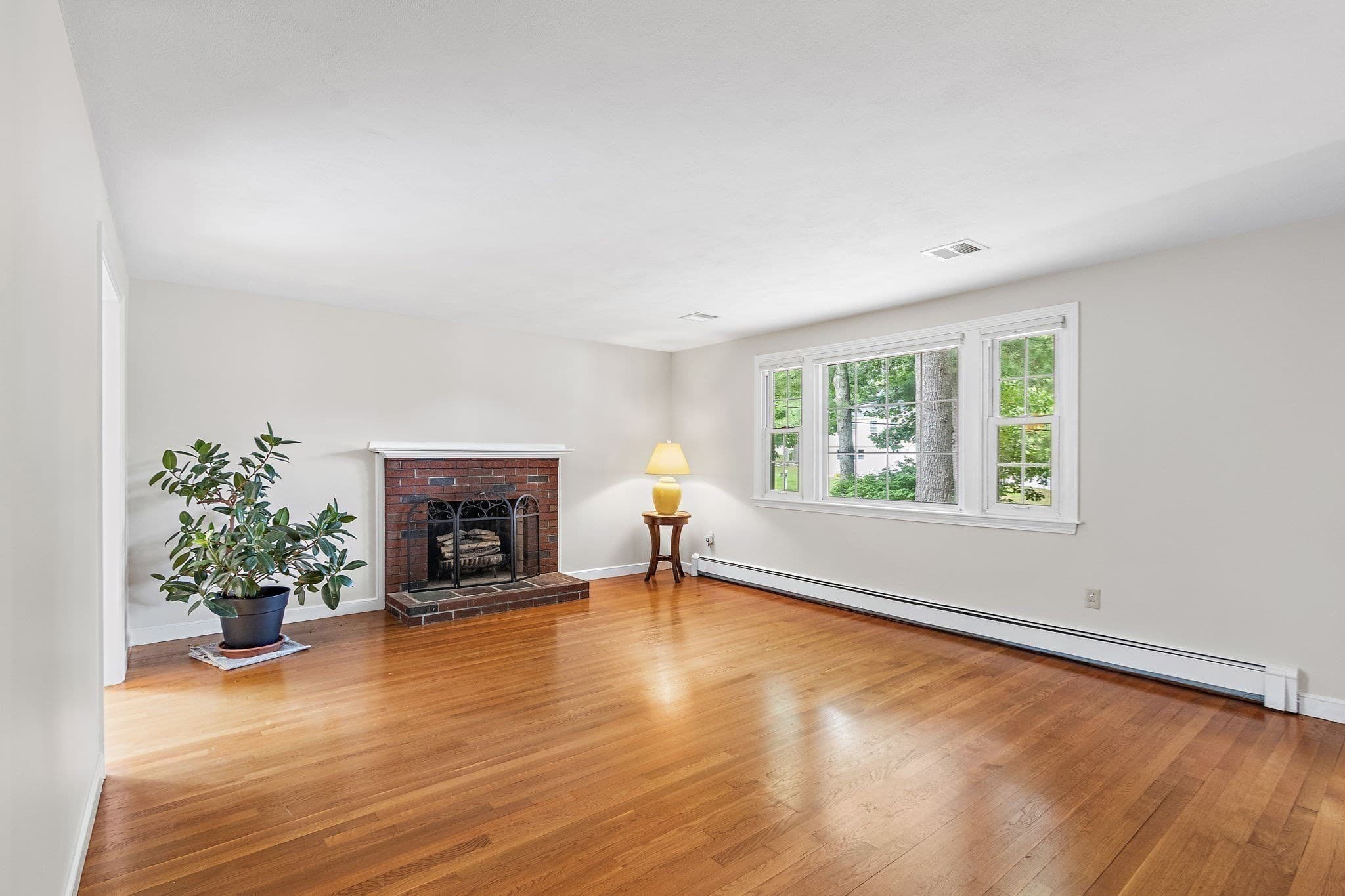 Single Family Residence at 141 Longhill Rd, Franklin MA 02038, Franklin, photo 18 of 42