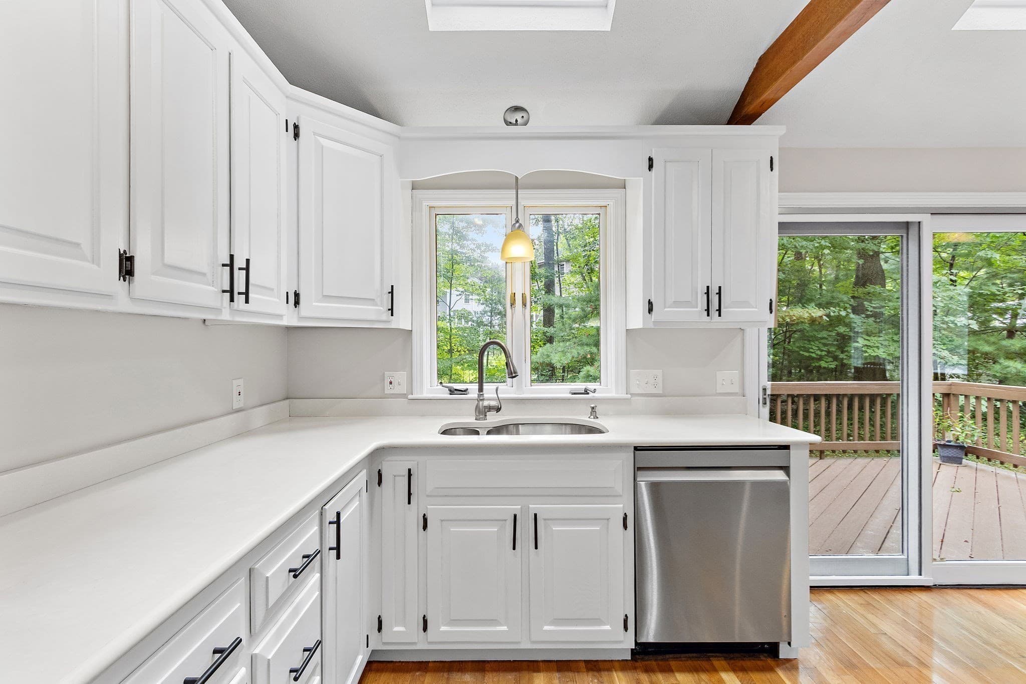 Single Family Residence at 141 Longhill Rd, Franklin MA 02038, Franklin, photo 4 of 42