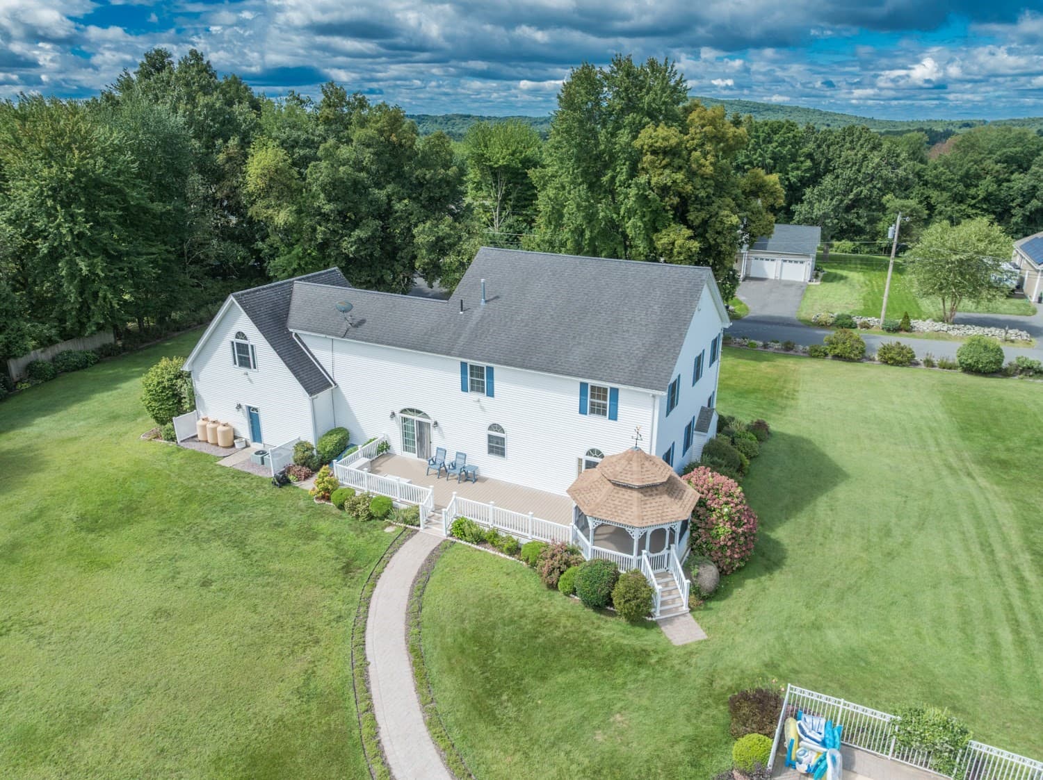 Single Family Residence at 671 South Washington Street, Belchertown MA 01007, Belchertown, photo 6 of 41