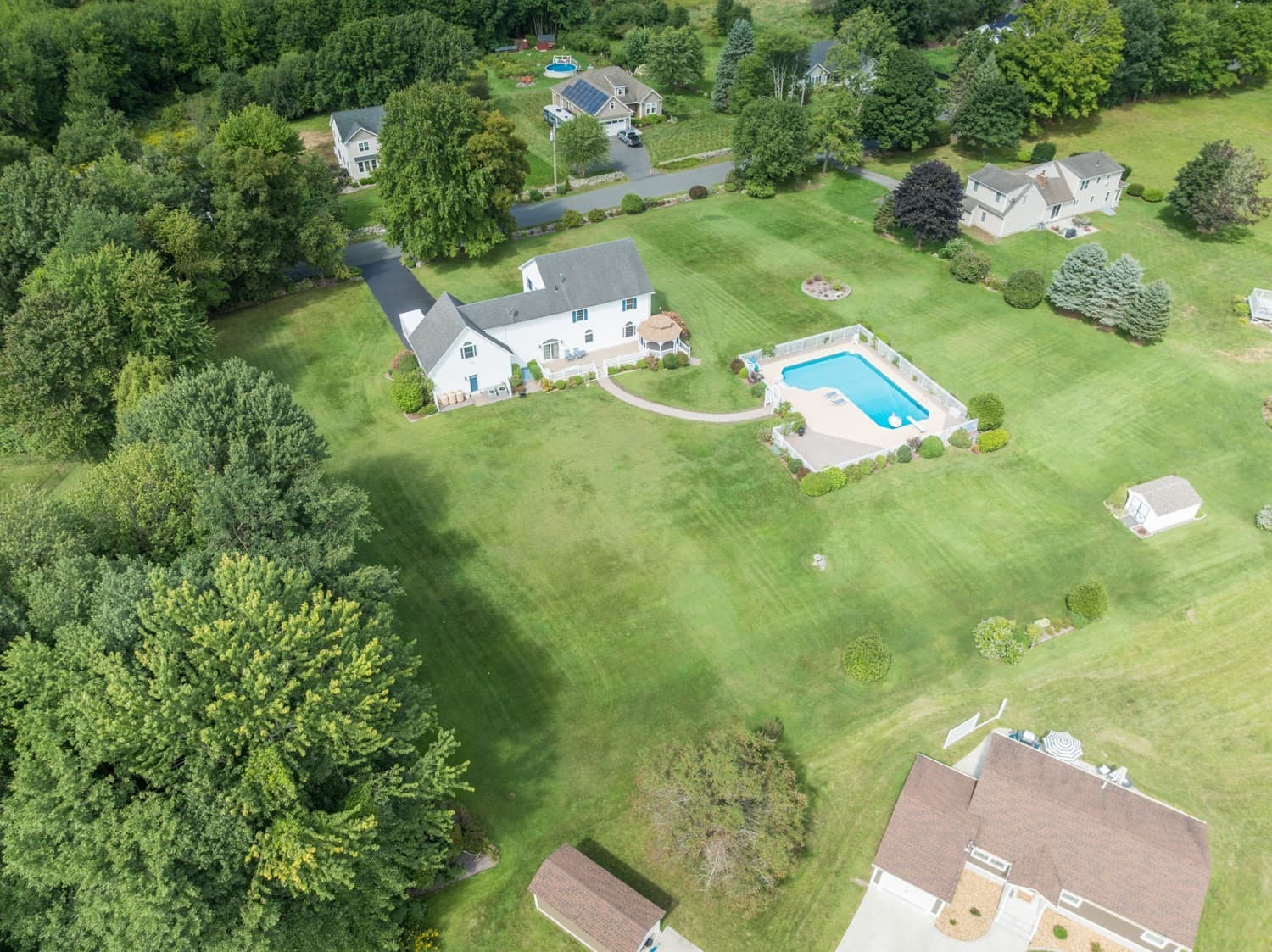 Single Family Residence at 671 South Washington Street, Belchertown MA 01007, Belchertown, photo 13 of 41