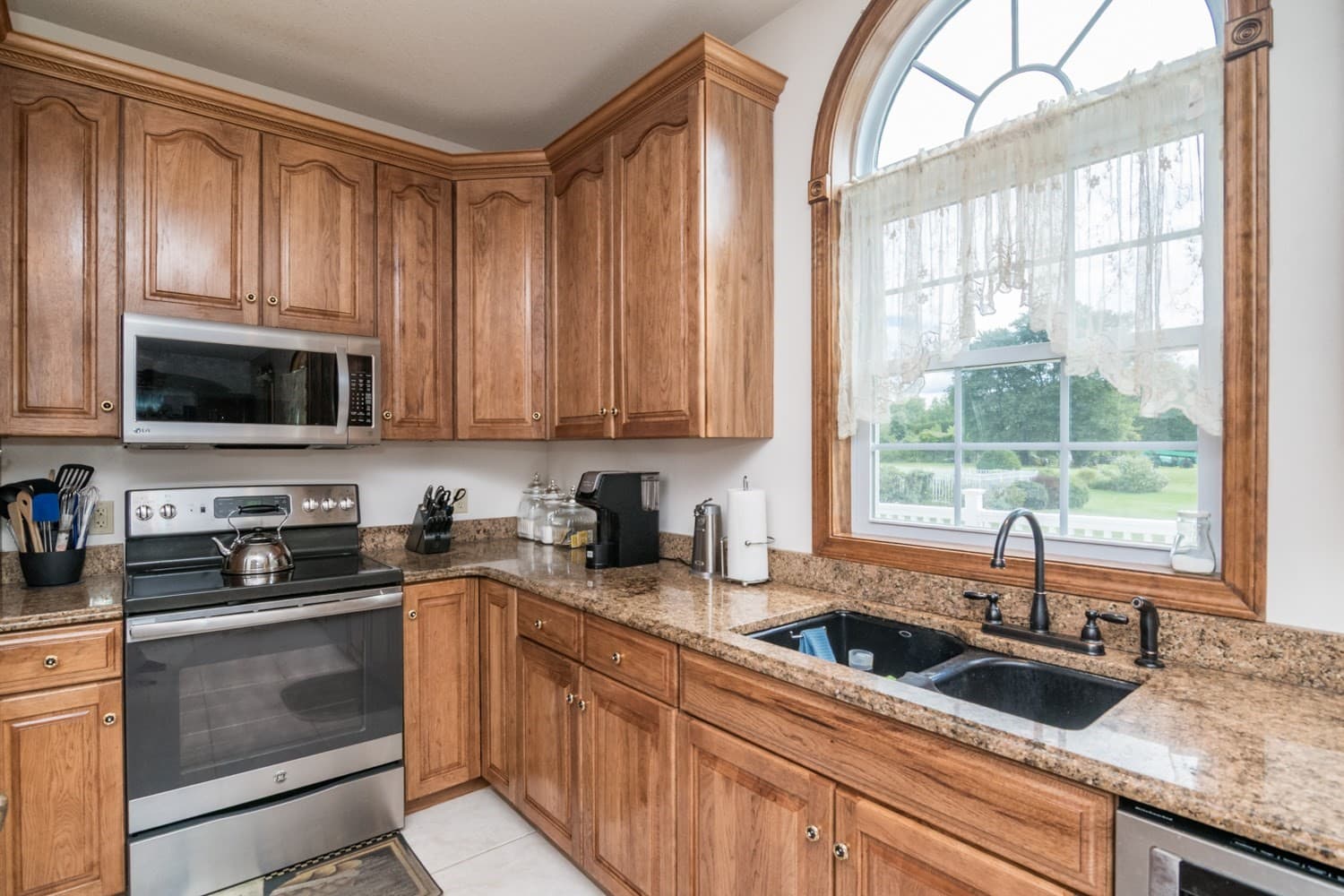 Single Family Residence at 671 South Washington Street, Belchertown MA 01007, Belchertown, photo 16 of 41