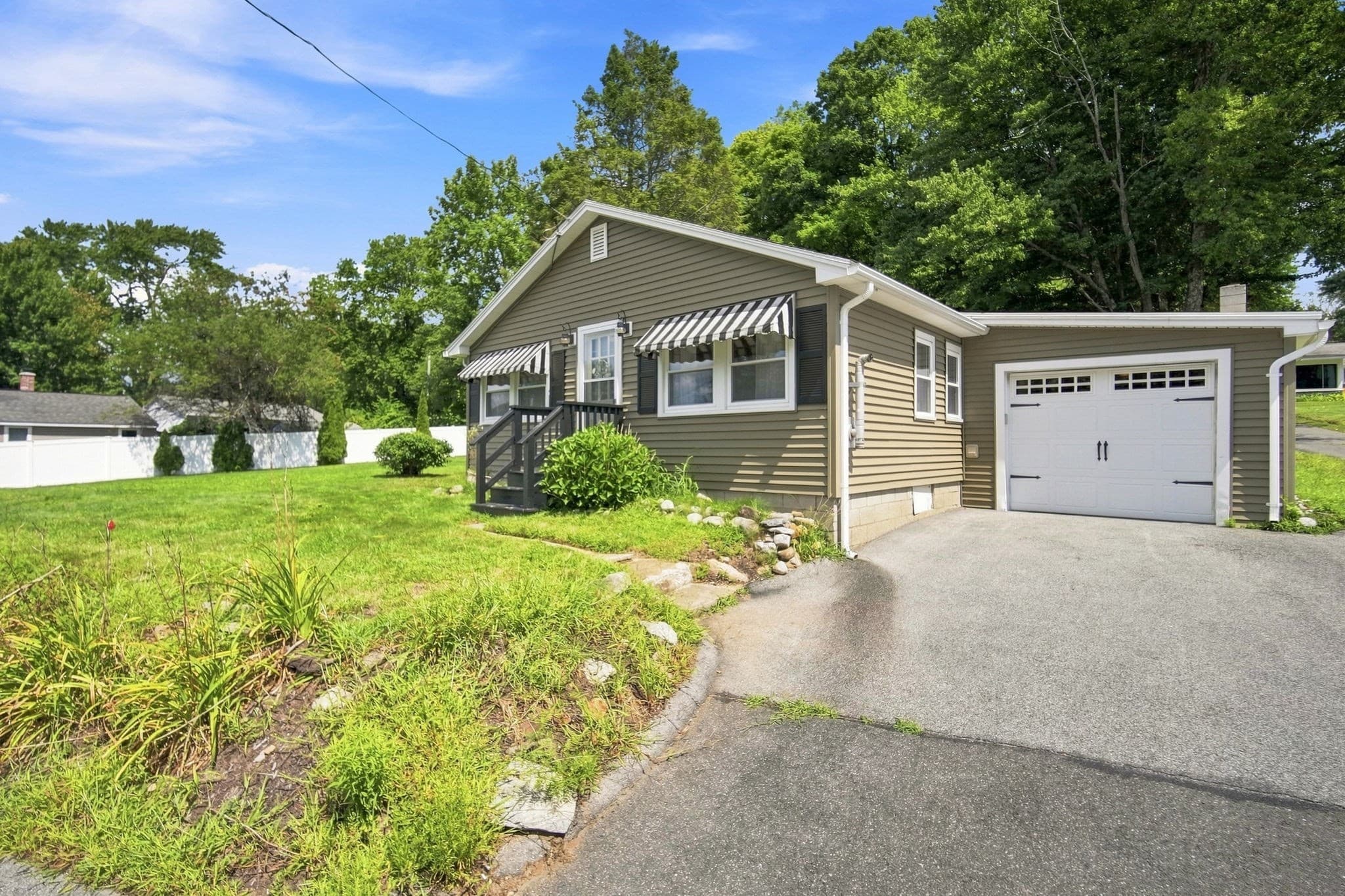 Single Family Residence at 83 Union Rd, Wales MA 01081, Wales, photo 3 of 35