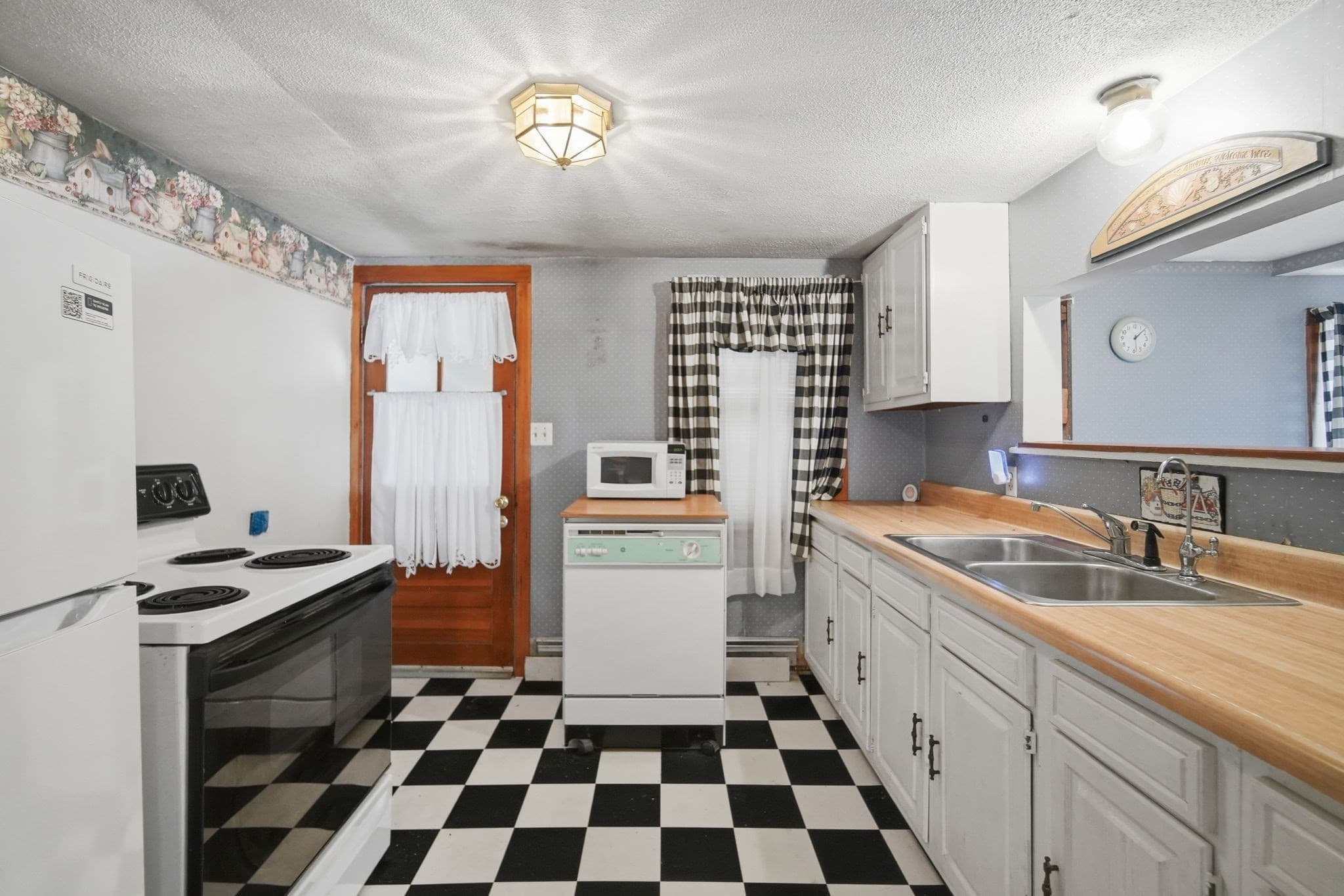 Single Family Residence at 83 Union Rd, Wales MA 01081, Wales, photo 19 of 35