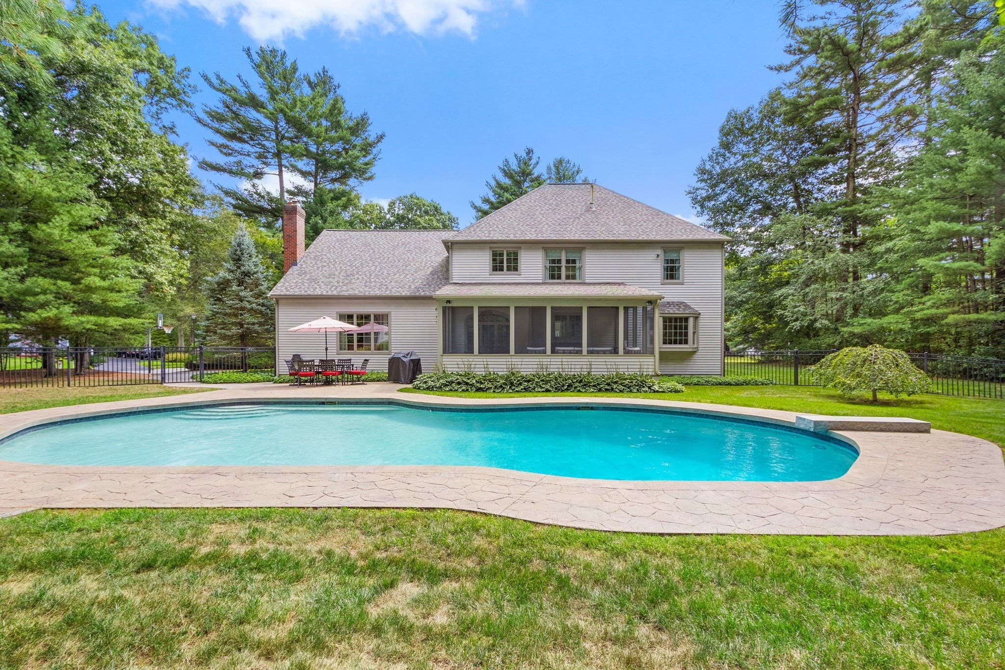 Single Family Residence at 9 Douglas Dr, Mansfield MA 02048, Mansfield, photo 36 of 42