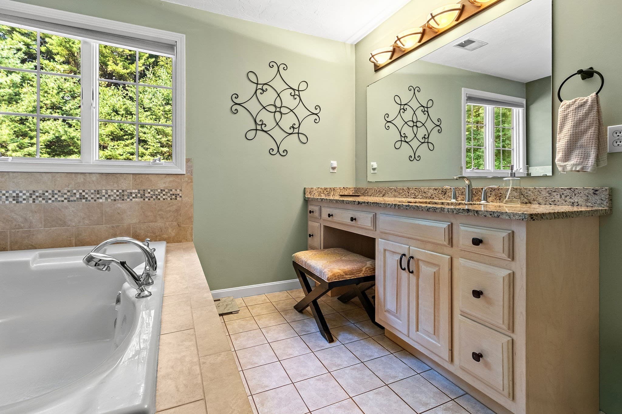 Single Family Residence at 9 Douglas Dr, Mansfield MA 02048, Mansfield, photo 24 of 42